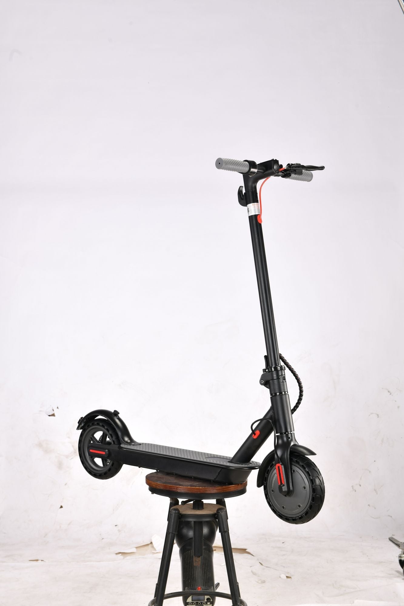 Adult Electric Scooter Folding hoverboard Tires 8.5-inch Speed 35KM/H 350W 36V10.4AH J-03 motorized scooter