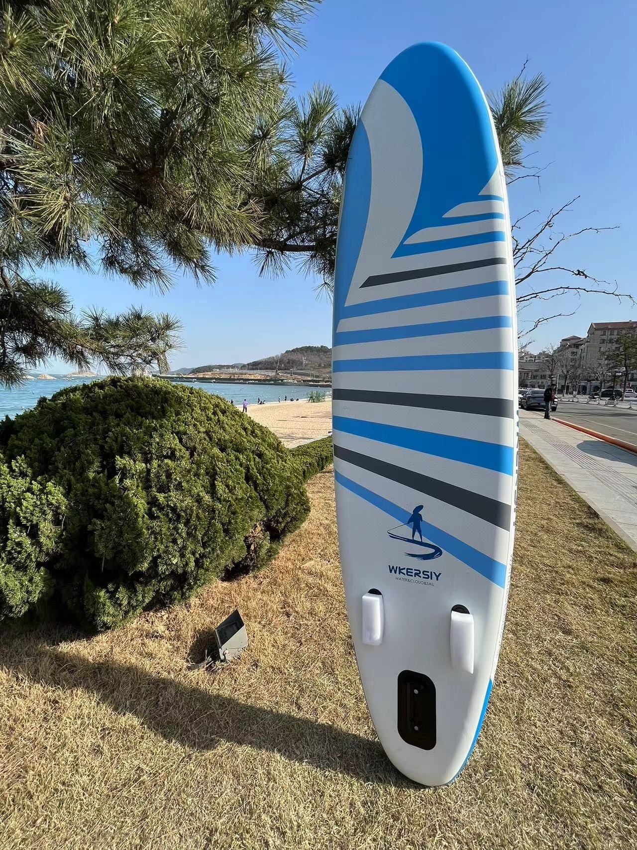 inflatable paddle board 11' Sup including sup paddle, paddleboard backpack, pump, leash