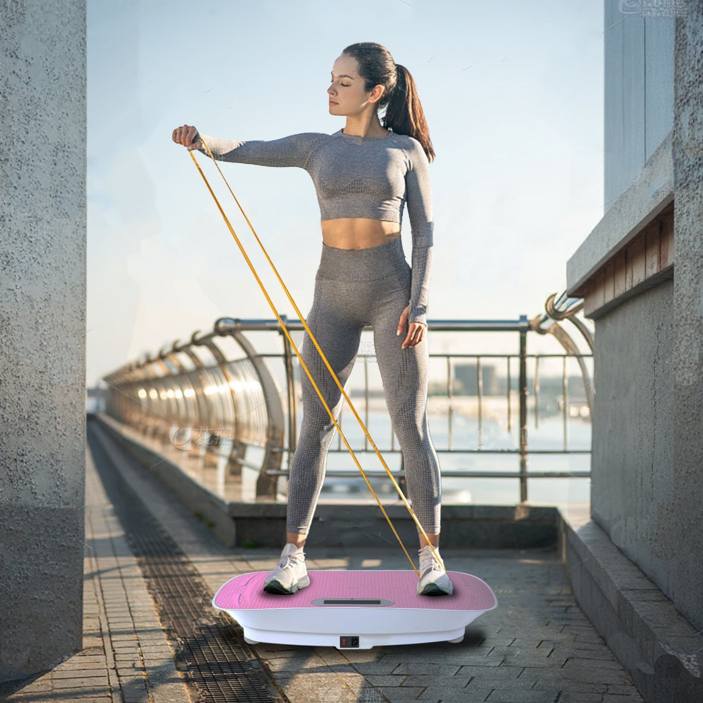 Silent Vibration Plate Crazy Fitness Massage 10-Frequency Weight Loss & Fat Burner Body Shaking Machine For Unisex Pink