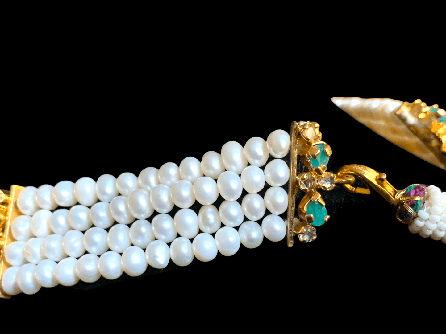 C185 emerald choker with earrings ( READY TO SHIP )