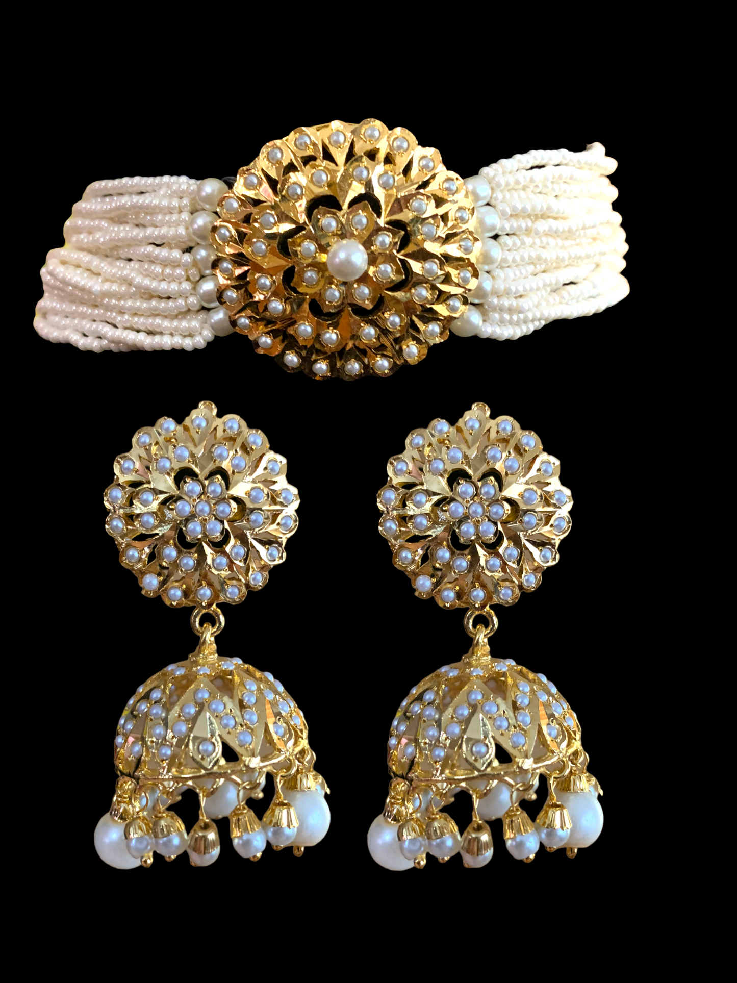 C192 Gold plated choker set in pearls ( READY TO SHIP)