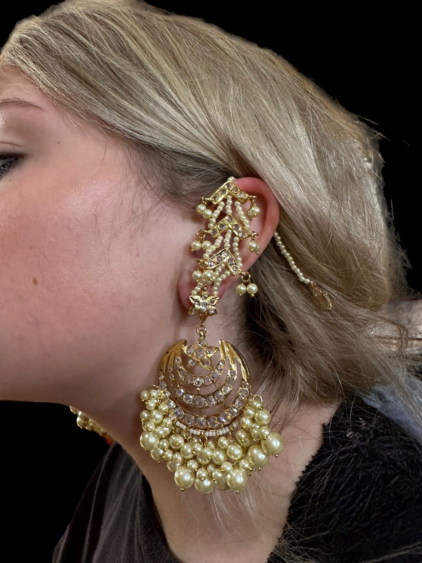 DJET28 Tahura earrings tika in pearls ( READY TO SHIP )