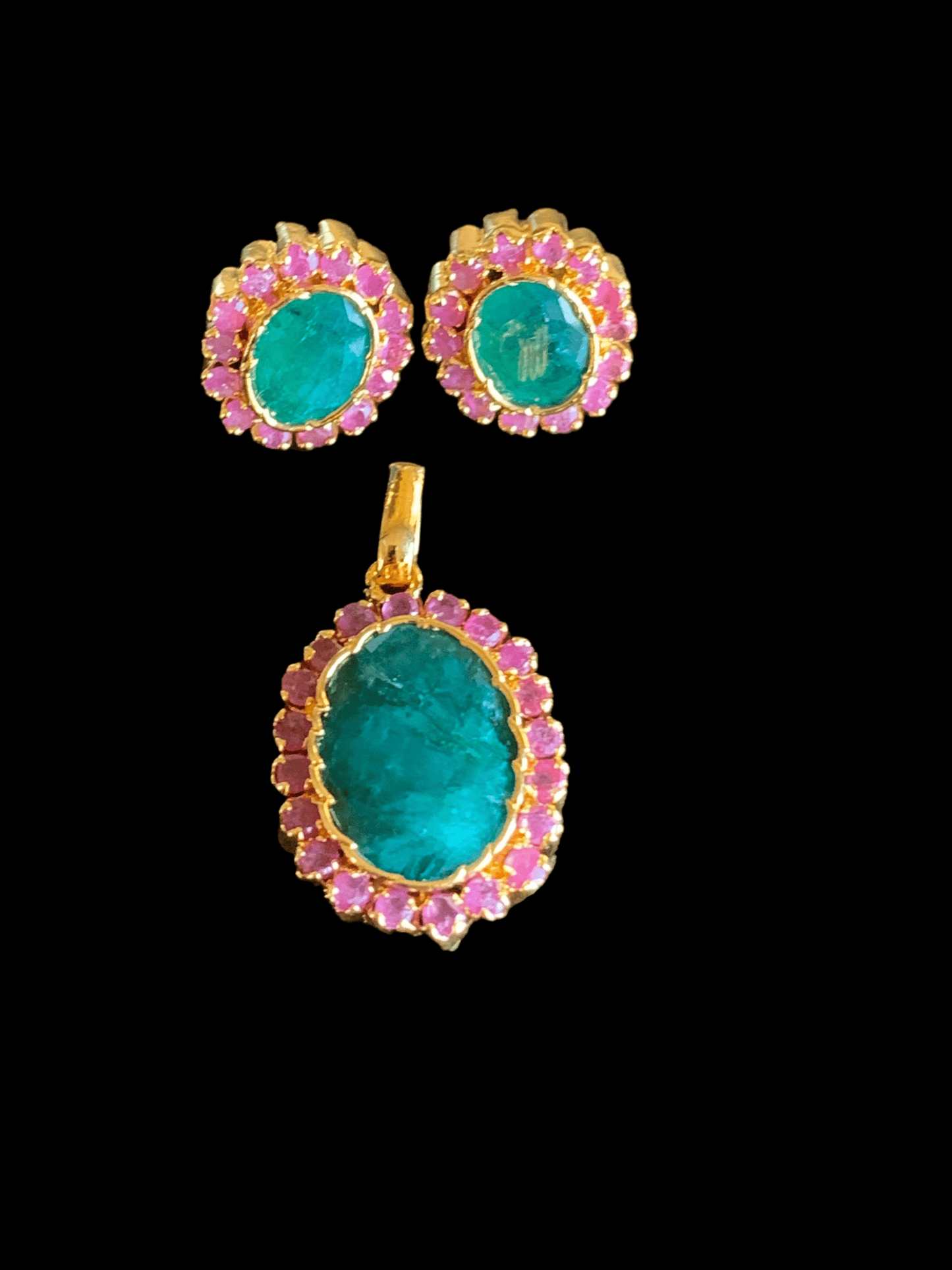 PS460 Pendant set with ruby emerald ( READY TO SHIP )