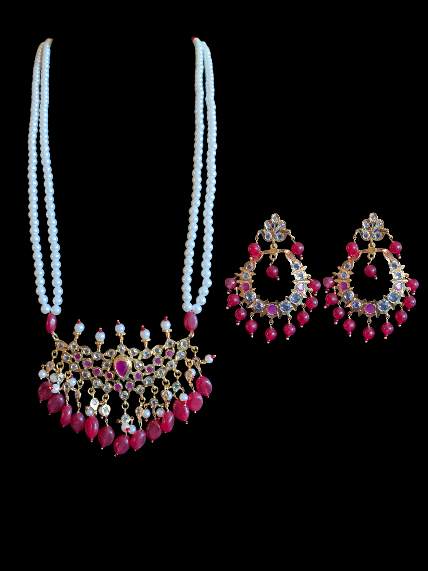 PS426 Hyderabadi tirmani with chandbali ( SHIPS IN 4 WEEKS )