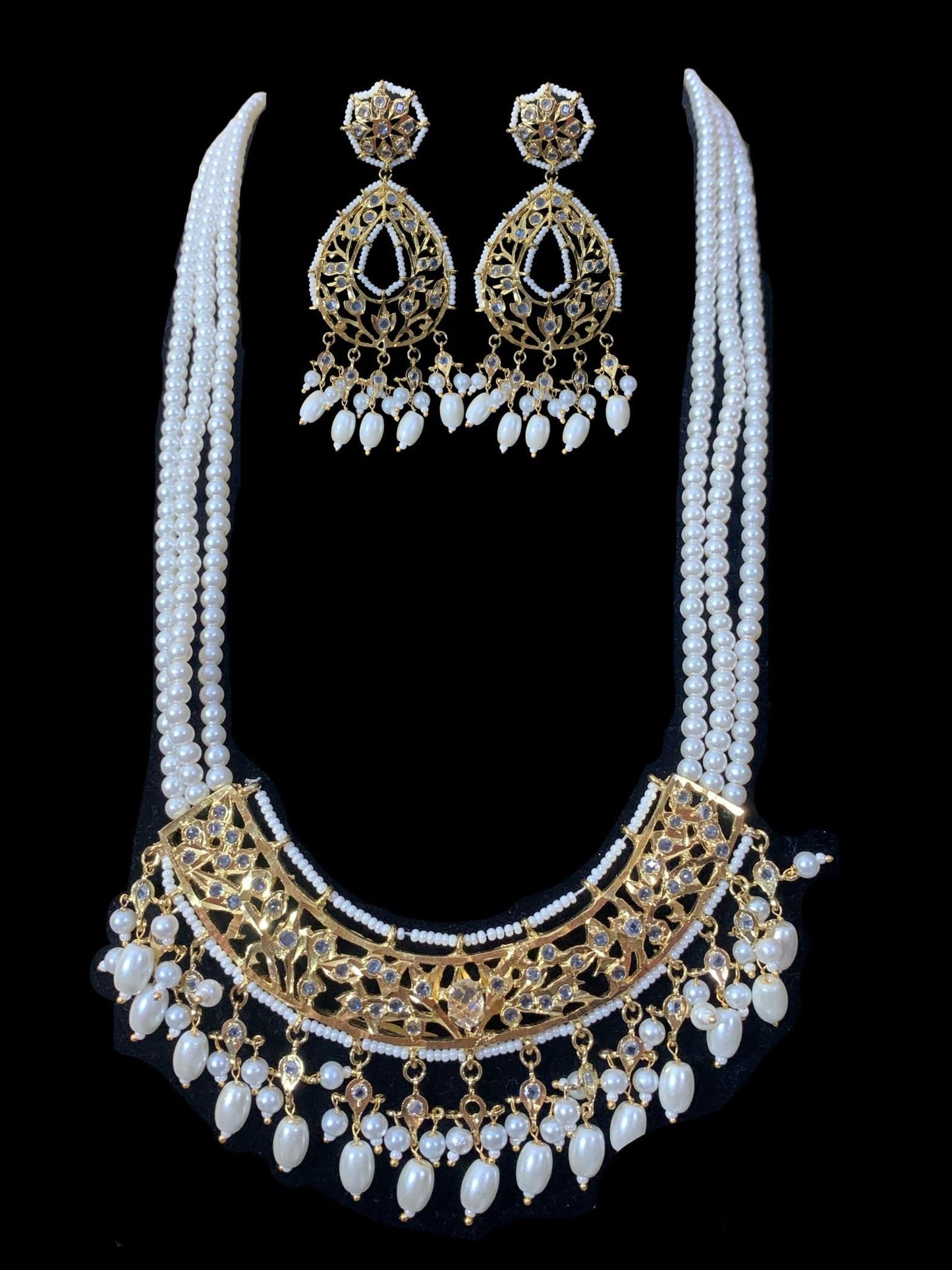 LN77 Adhira ranihaar (shell pearls ) (SHIPS IN 3 WEEKS )