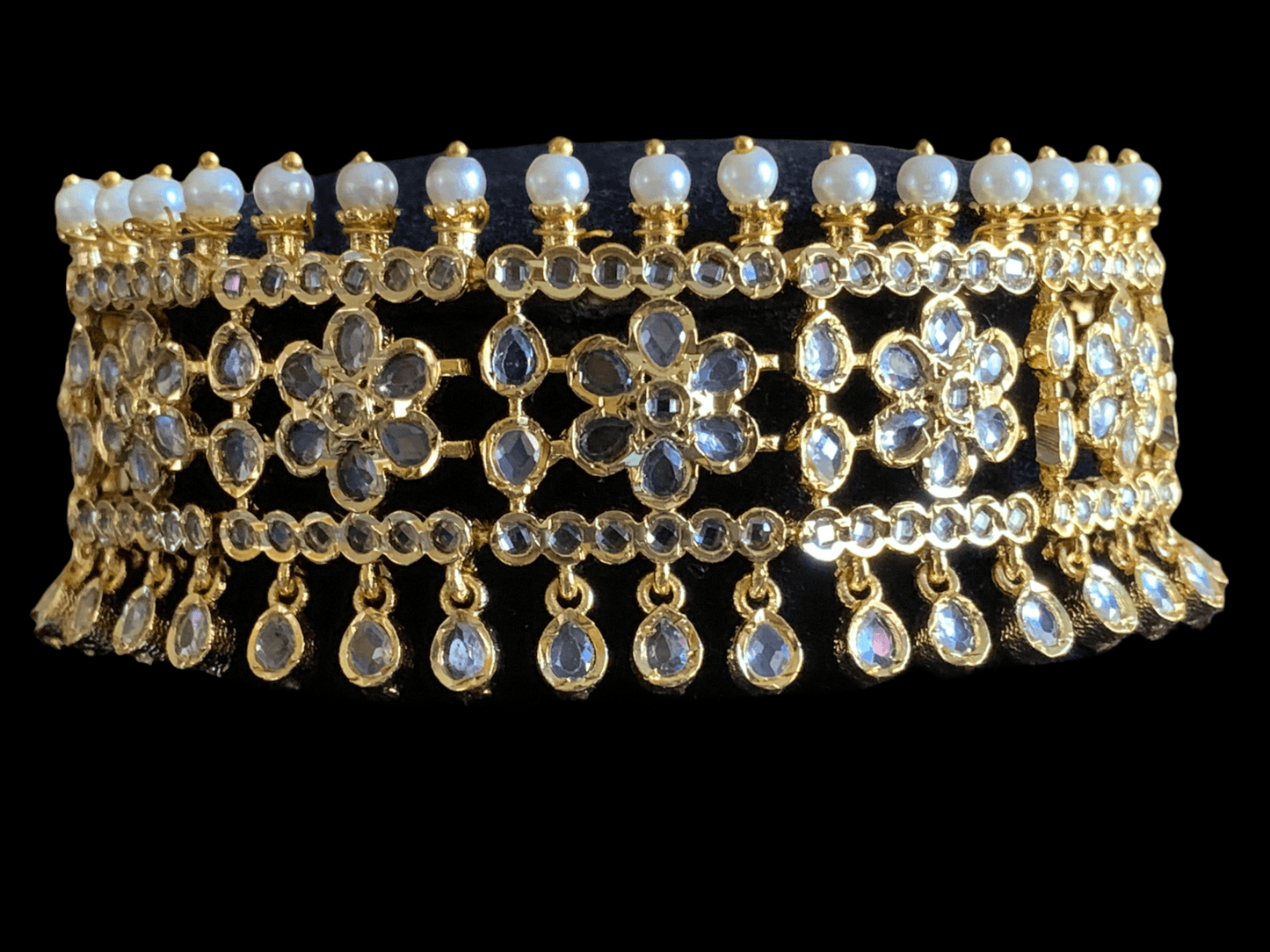 C130 Chaya fresh water pearl choker with earrings ( SHIPS IN 4 WEEKS )