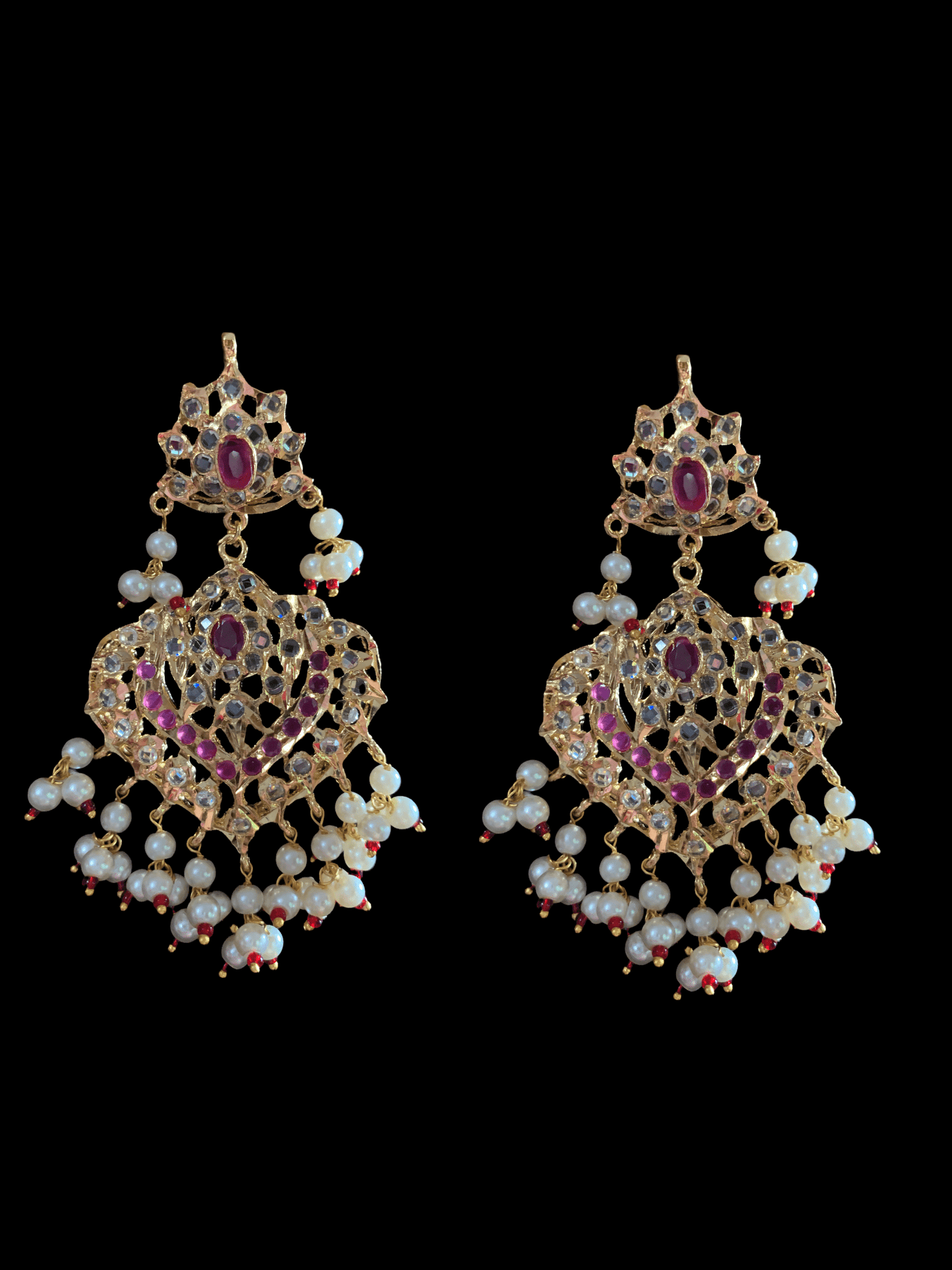 Ekta earrings in ruby / red DER35 ( SHIPS IN 4 WEEKS )
