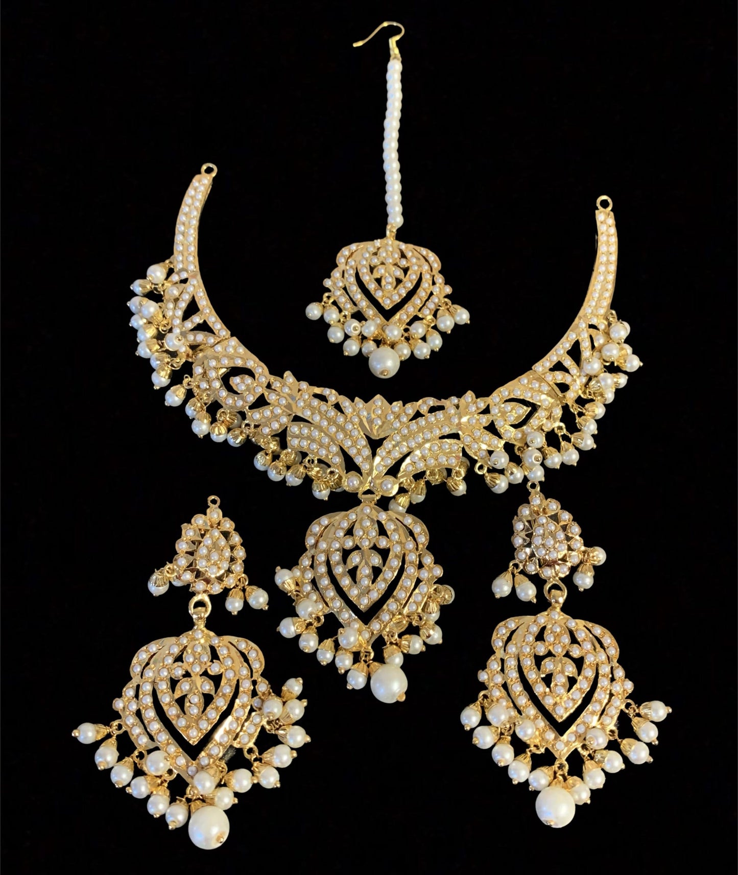 NS61 Taseen necklace set in pearls (READY TO SHIP )