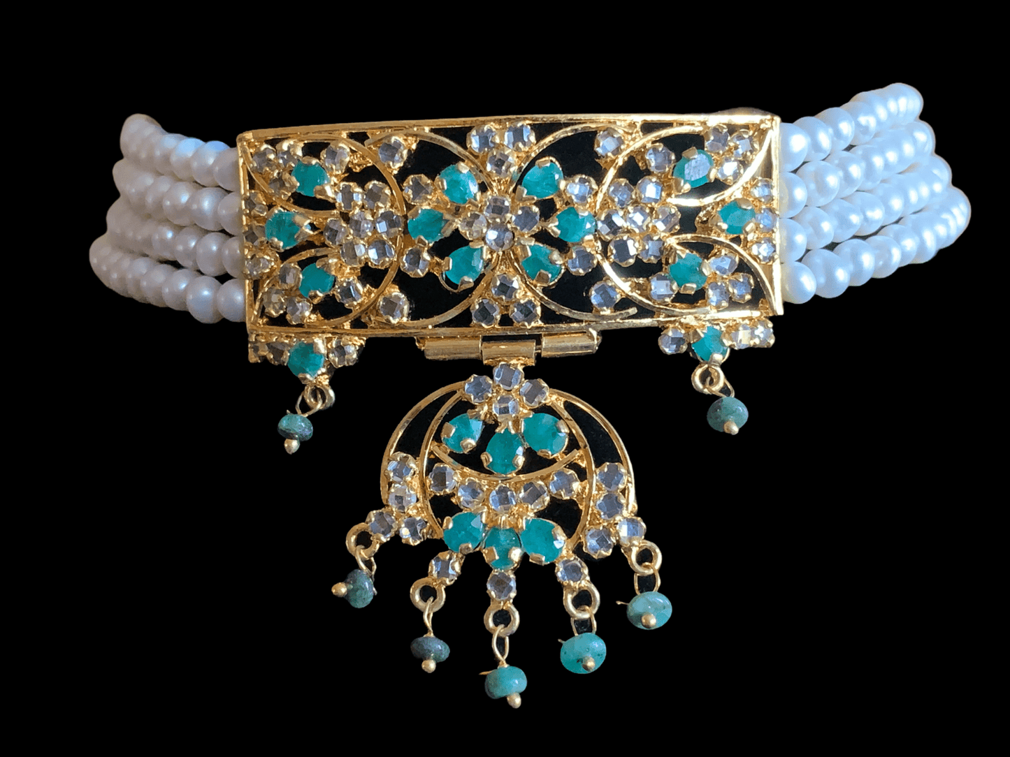 C185 emerald choker with earrings ( READY TO SHIP )