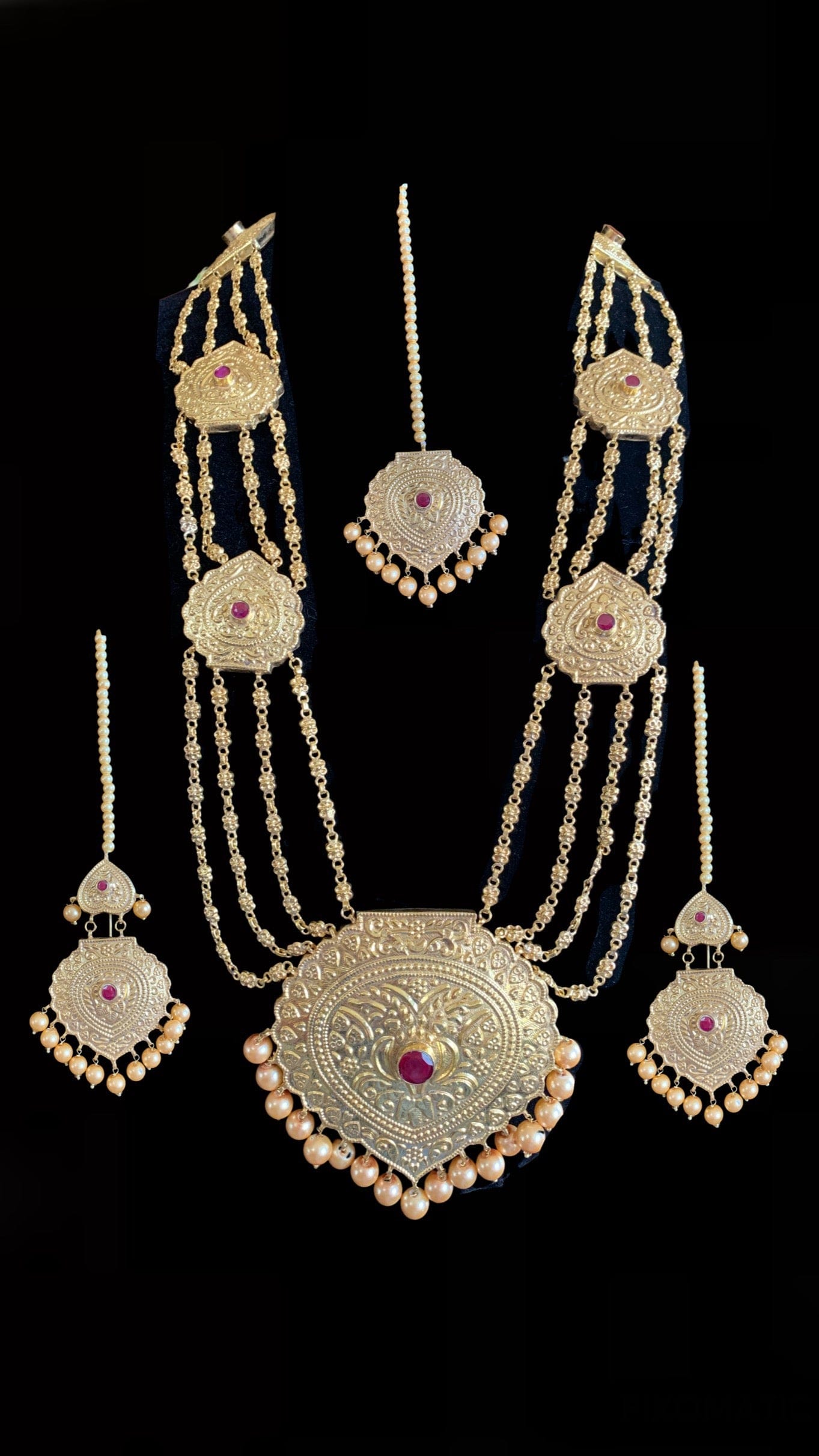 LN42 Chanda gold plated Rani haar with earrings tika ( READY TO SHIP)