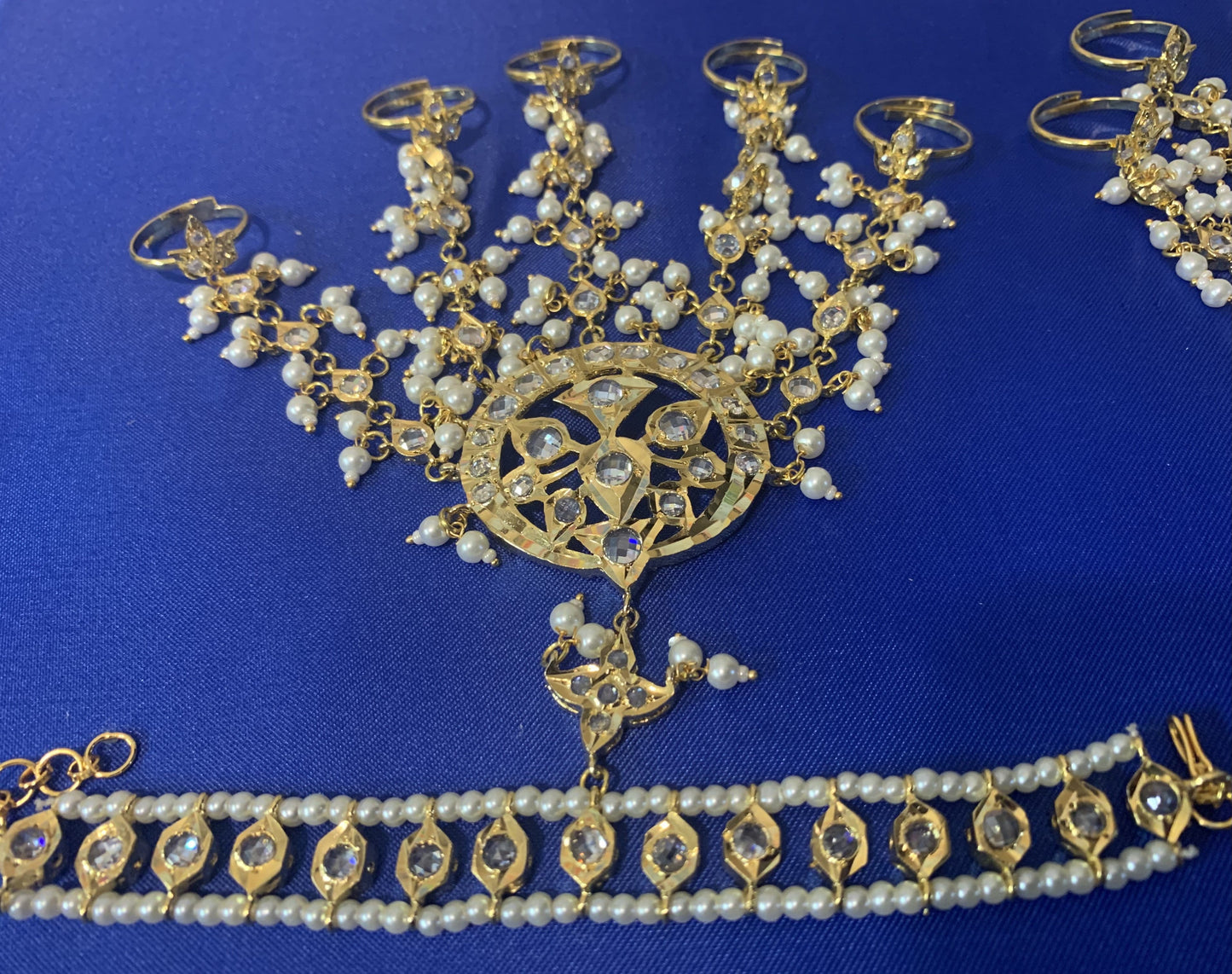 HP9 Meena haath phool ( SHIPS IN 4 WEEKS )