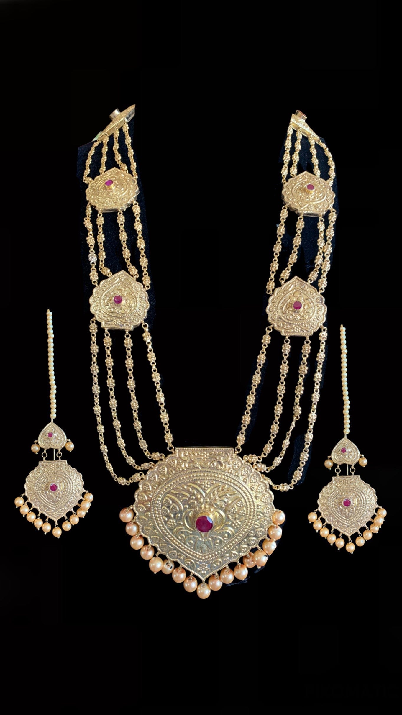 LN42 Chanda gold plated Rani haar with earrings tika ( READY TO SHIP)
