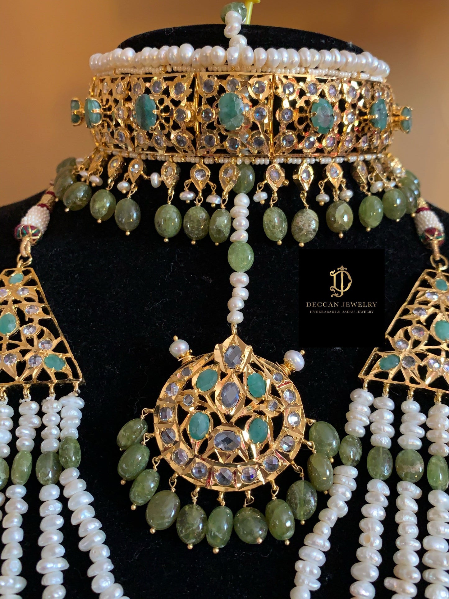 INSIA BRIDAL SET IN EMERALDS WITH FRESH WATER PEARLS ( SHIPS IN 2 WEEKS )