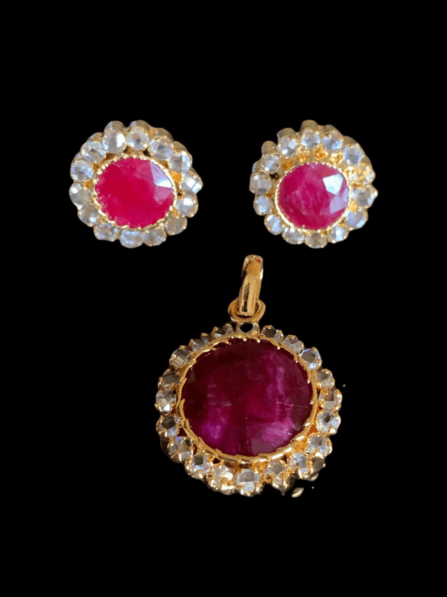 PS455 Pendant set with rubies ( READY TO SHIP )