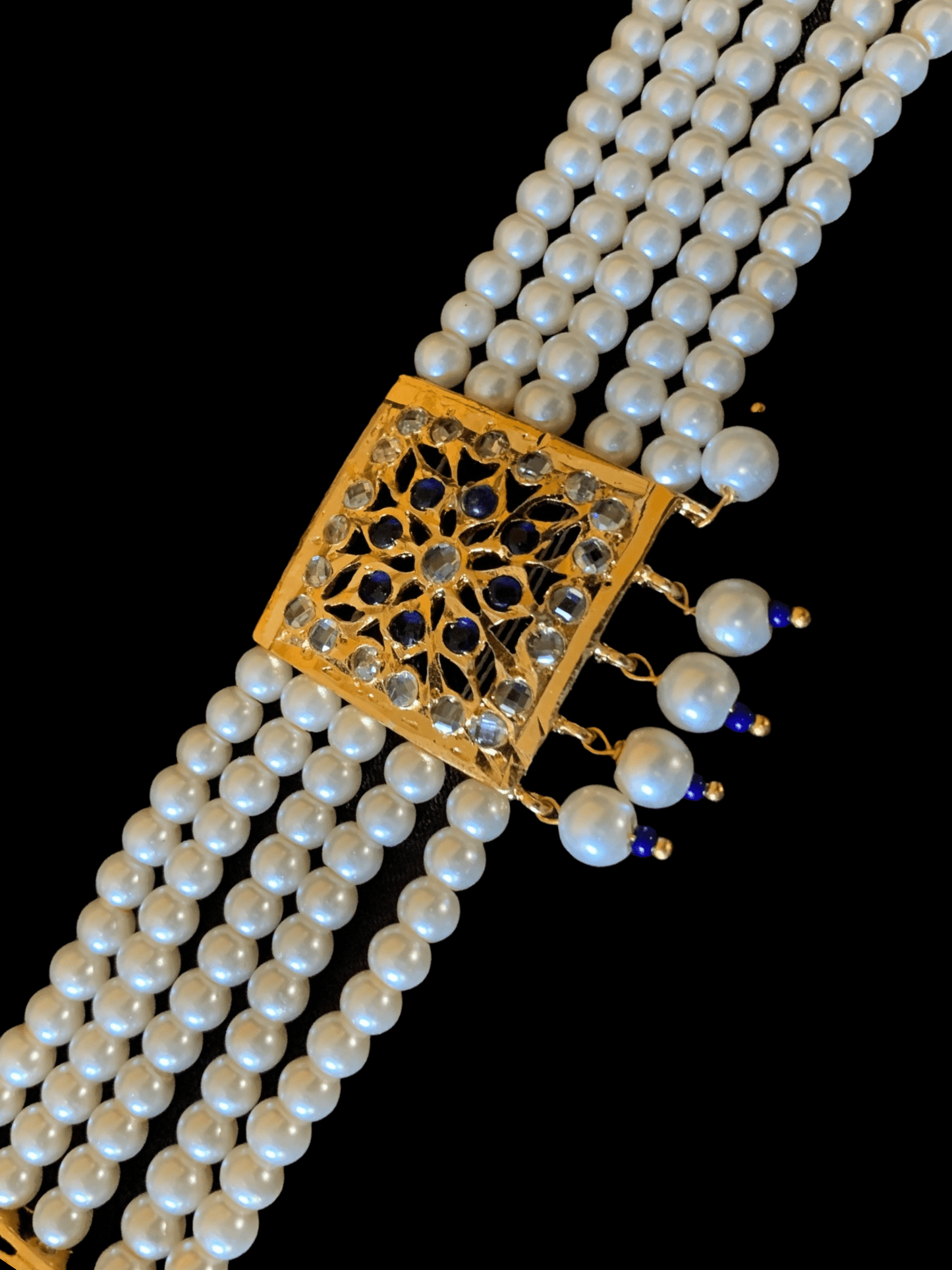 B74 Ariha pearl bracelet - blue ( SHIPS IN 4 WEEKS )
