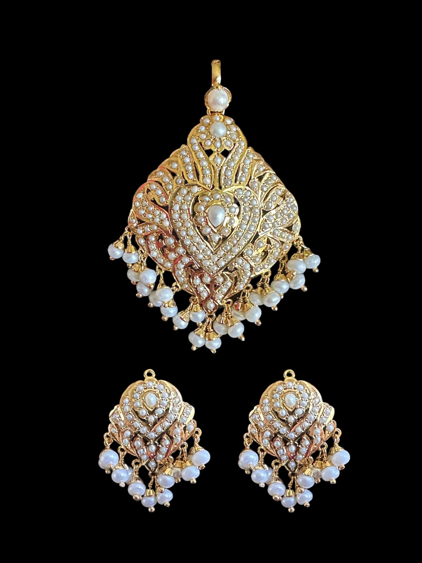 Fresh water pearl gold plated silver pendant set ( SHIPS IN 4 WEEKS )