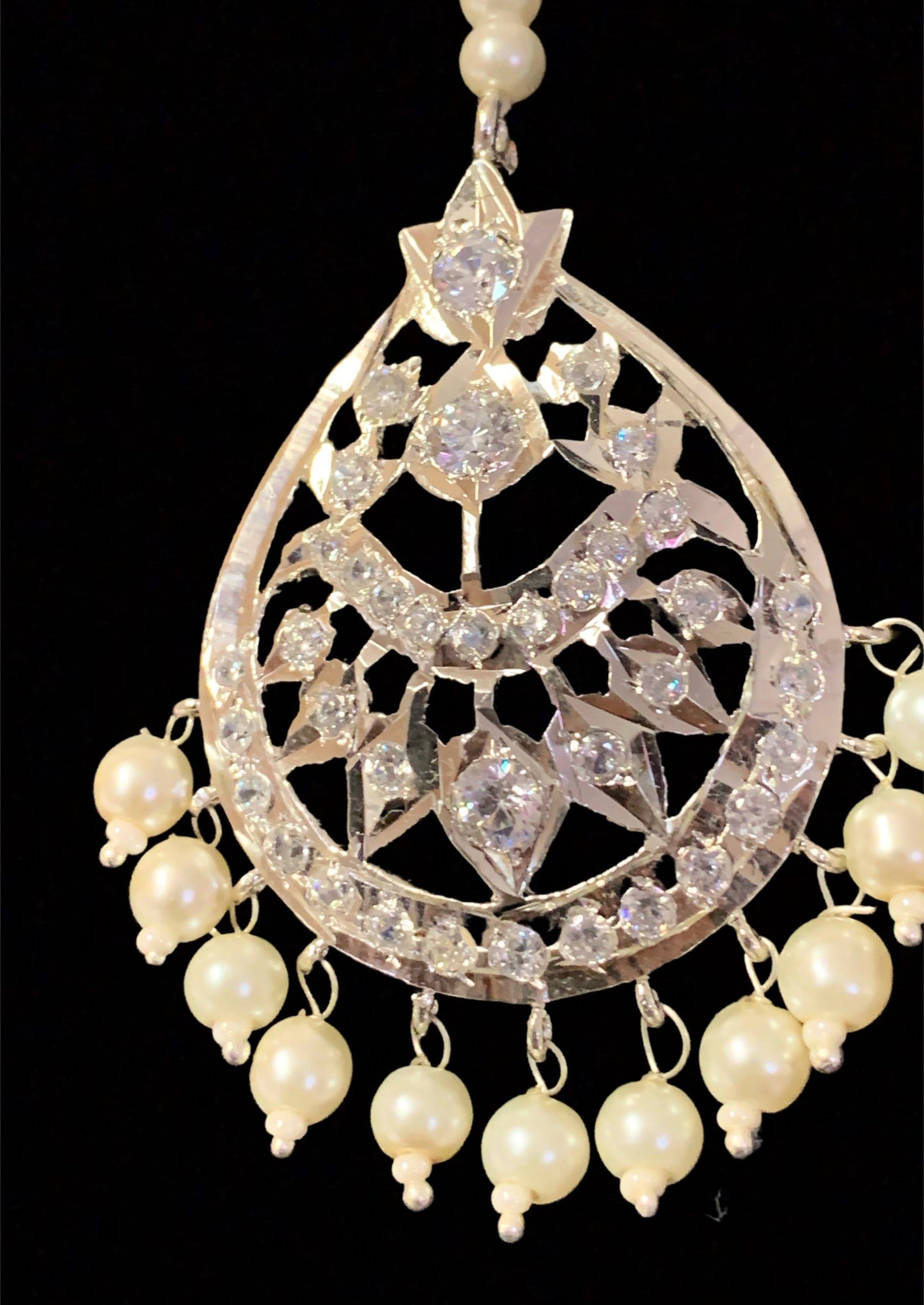 BR86 Amira bridal set ( SHIPS IN 3 WEEKS )