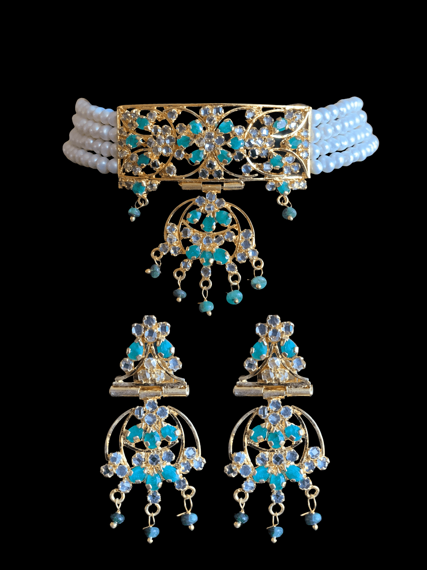C185 emerald choker with earrings ( READY TO SHIP )