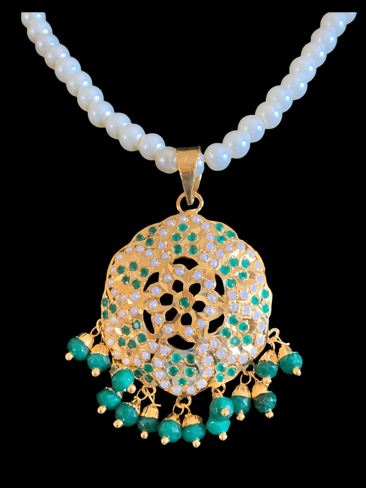 PS480 Naima pendant set in emeralds ( READY TO SHIP)