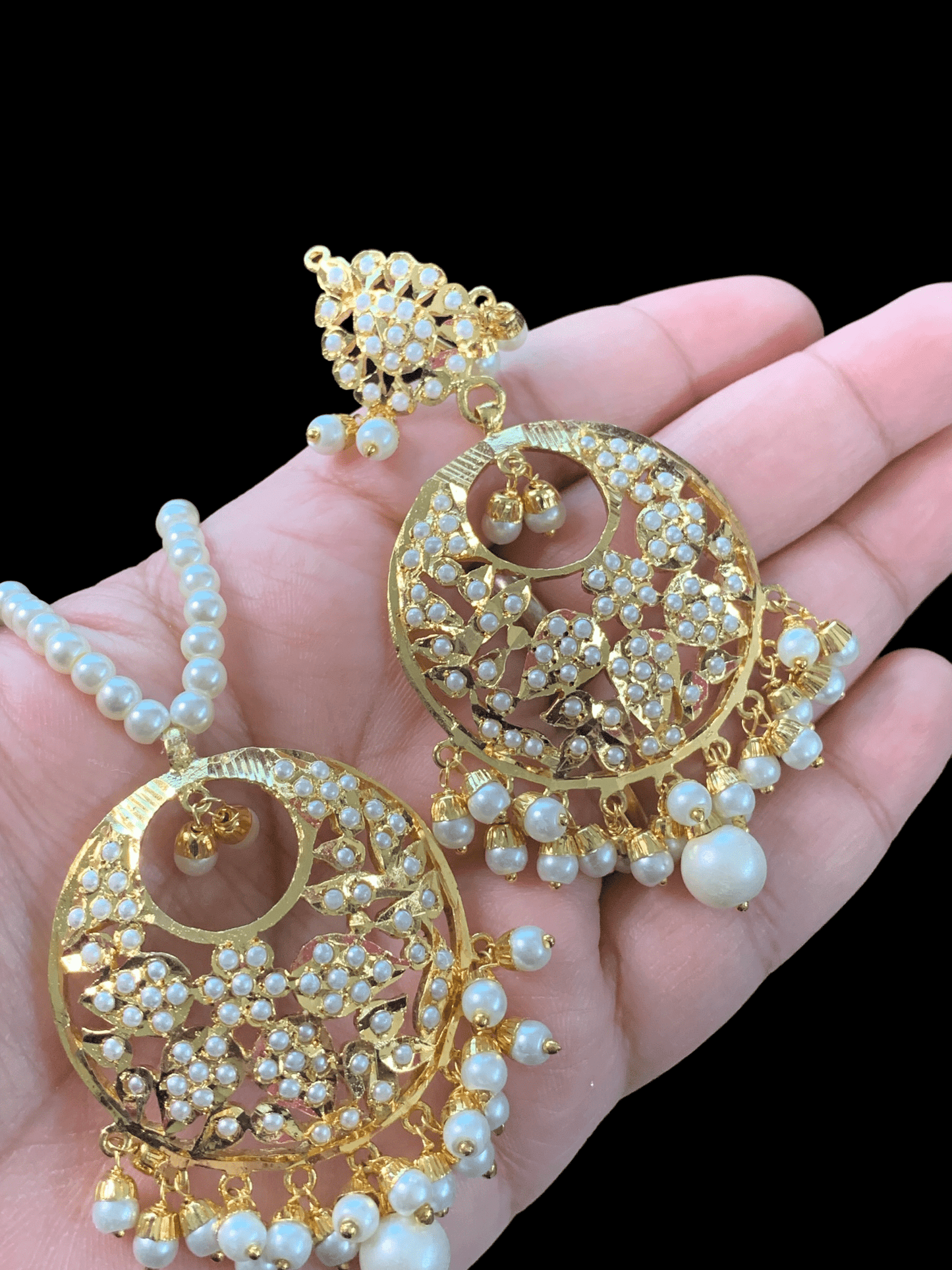 PS103 Naina pendant set ( pearls ) ( SHIPS IN 4 WEEKS )