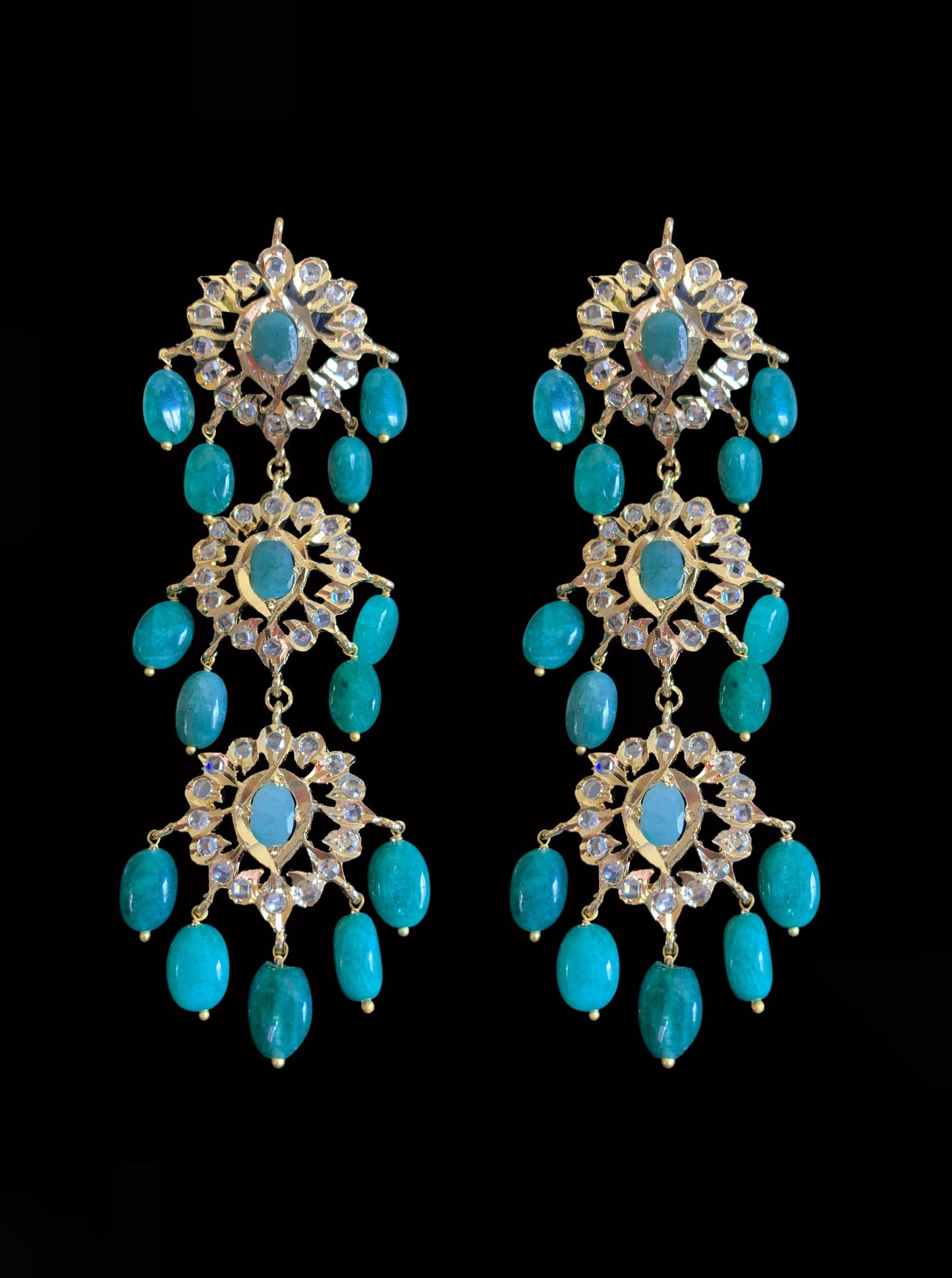 LN60 EKTA real emerald Haar with earrings ( SHIPS IN 4 WEEKS )