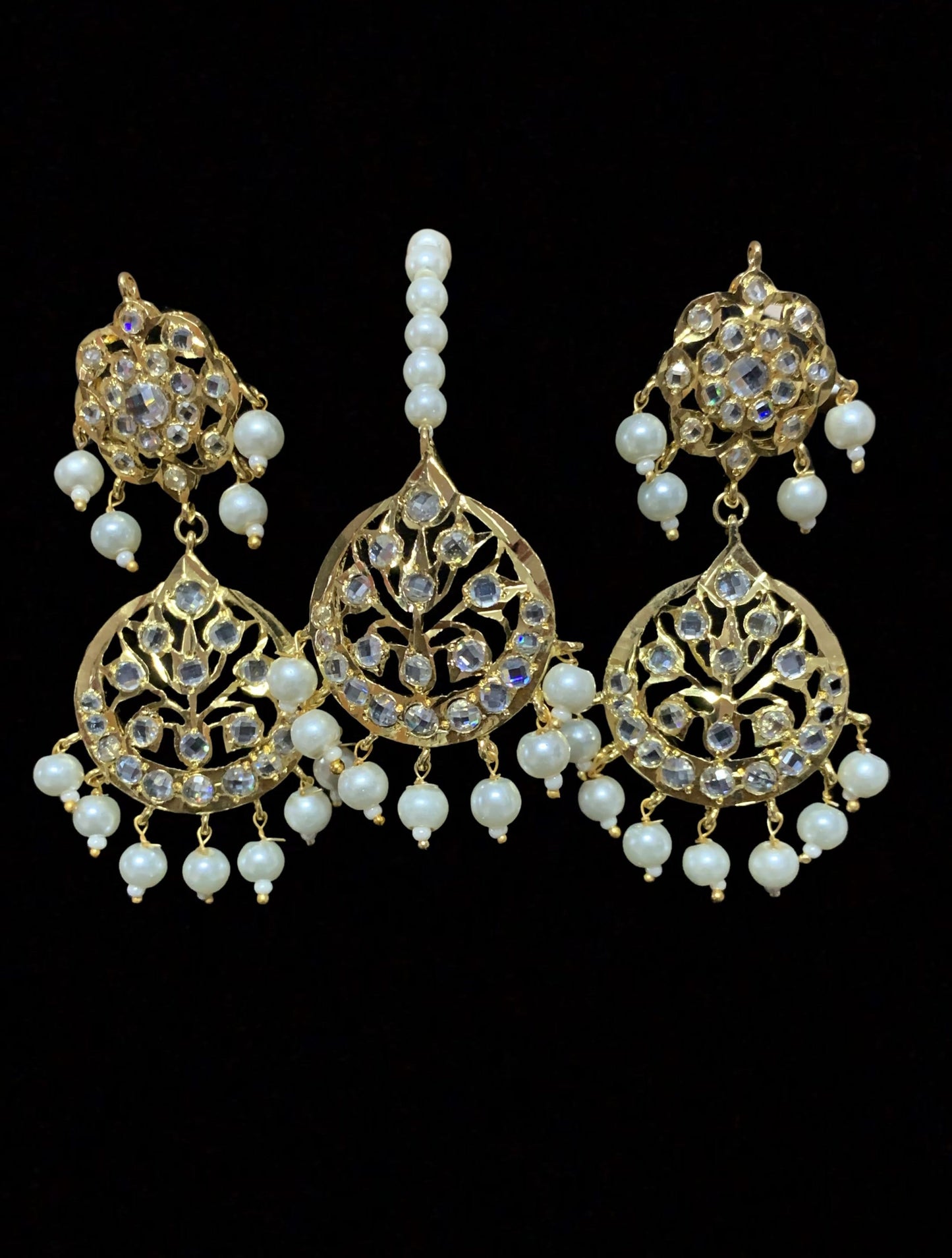 SAT28 Asmara Hyderabadi bridal satlada- shell pearls ( SHIPS IN 4 WEEKS )