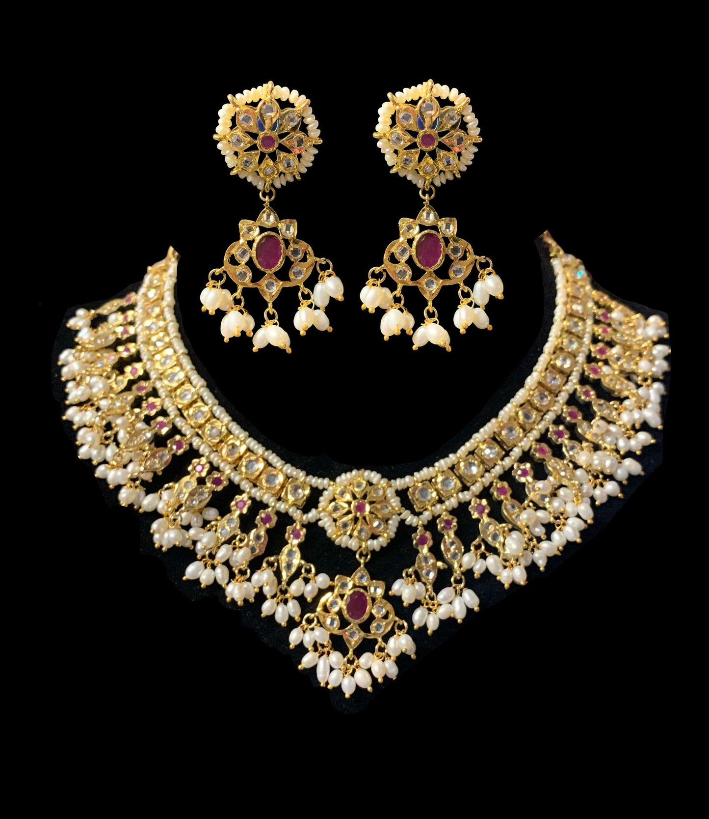 Kali Fresh water pearl necklace (SHIPS IN 4 WEEKS )