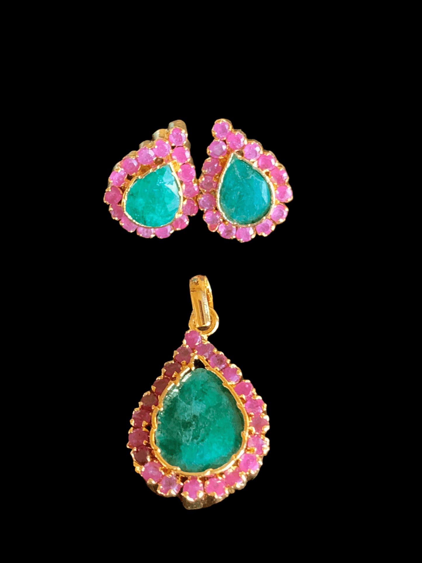 PS458 Pendant set with ruby emerald ( READY TO SHIP )