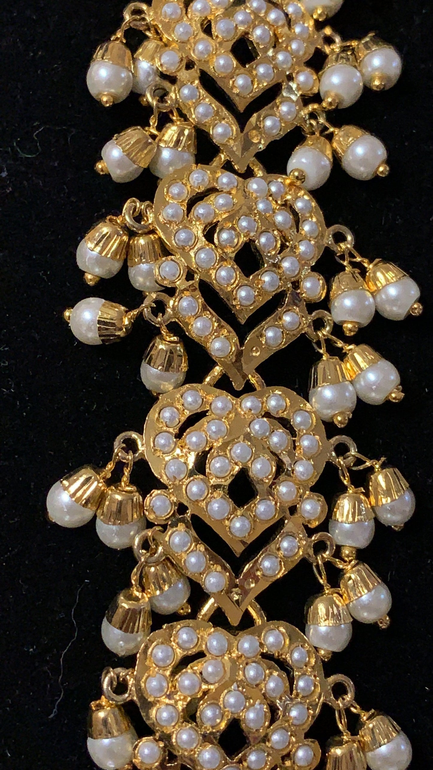 DLN76 Sehba pearl rani haar (SHIPS IN 2 WEEKS )