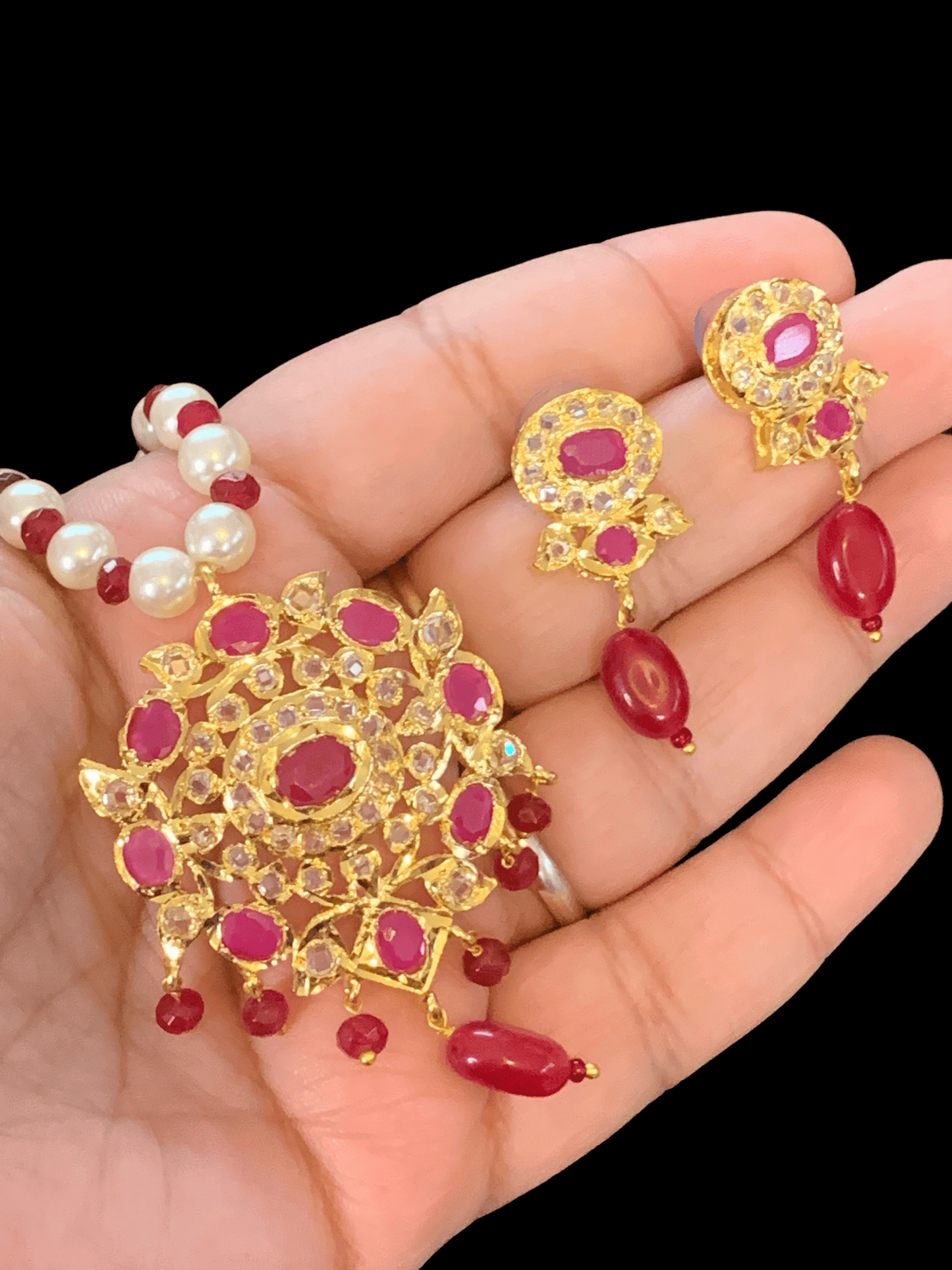 PS435 Ammara pendant set in rubies ( READY TO SHIP )