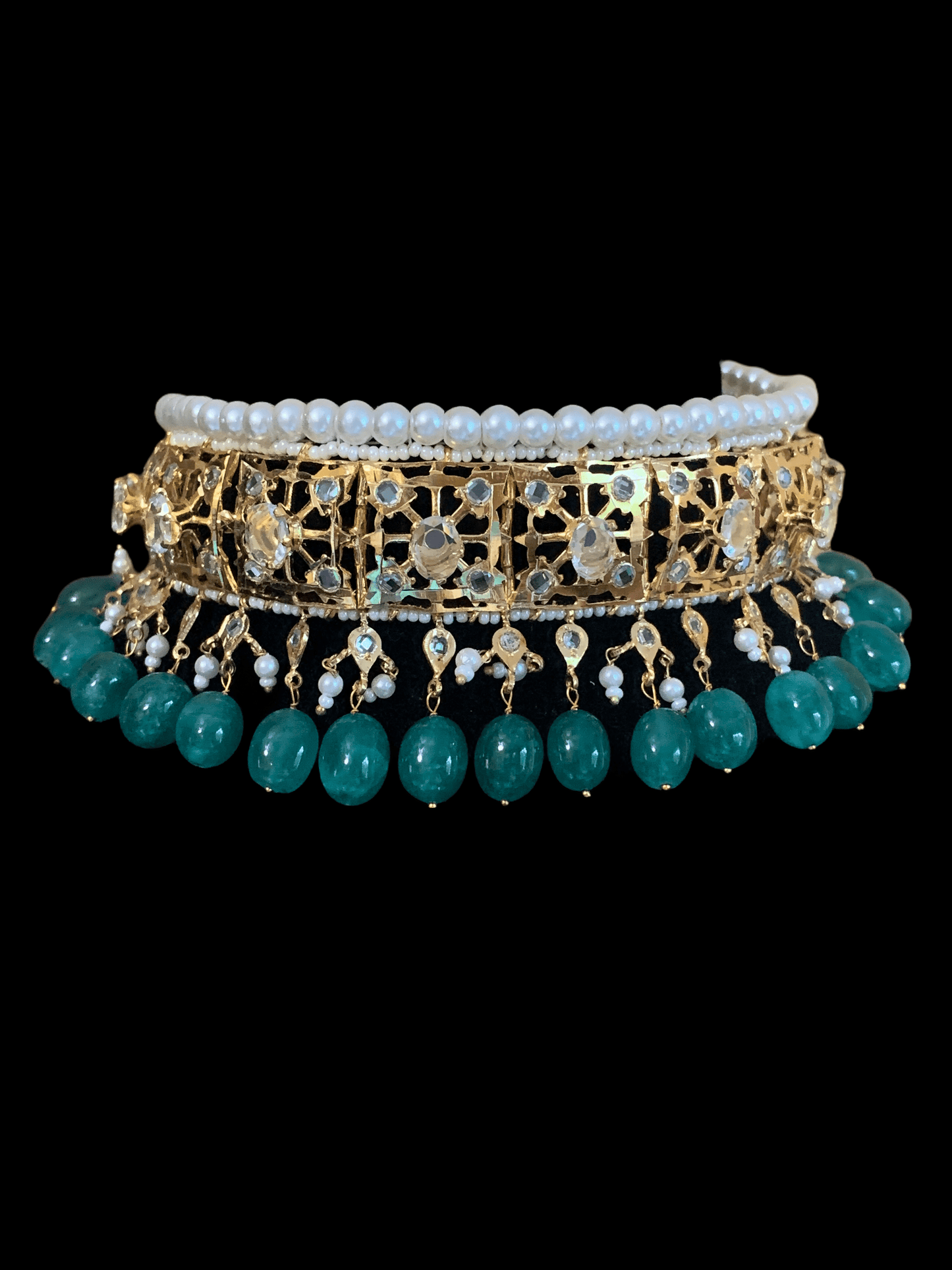 C108 Insia jadavi lacha in emerald beads (READY TO SHIP )