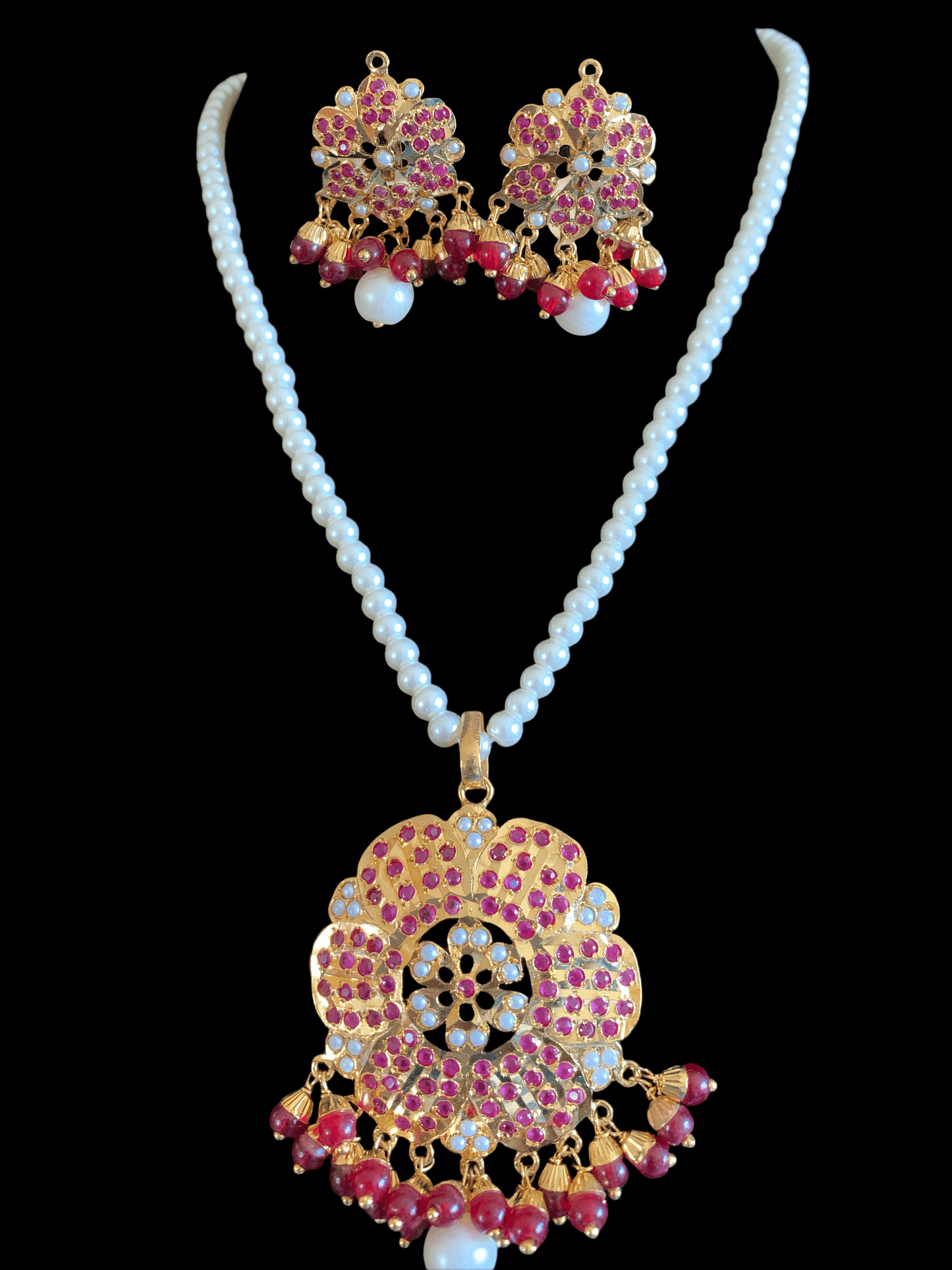 PS3 Maira pendant set in ruby ( SHIPS IN 4 WEEKS )