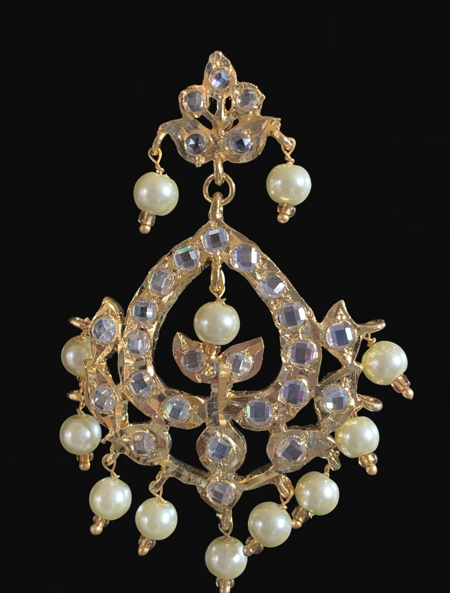 DER543 Dina hyderabadi Chandbali with golden pearls ( MADE ON ORDER )