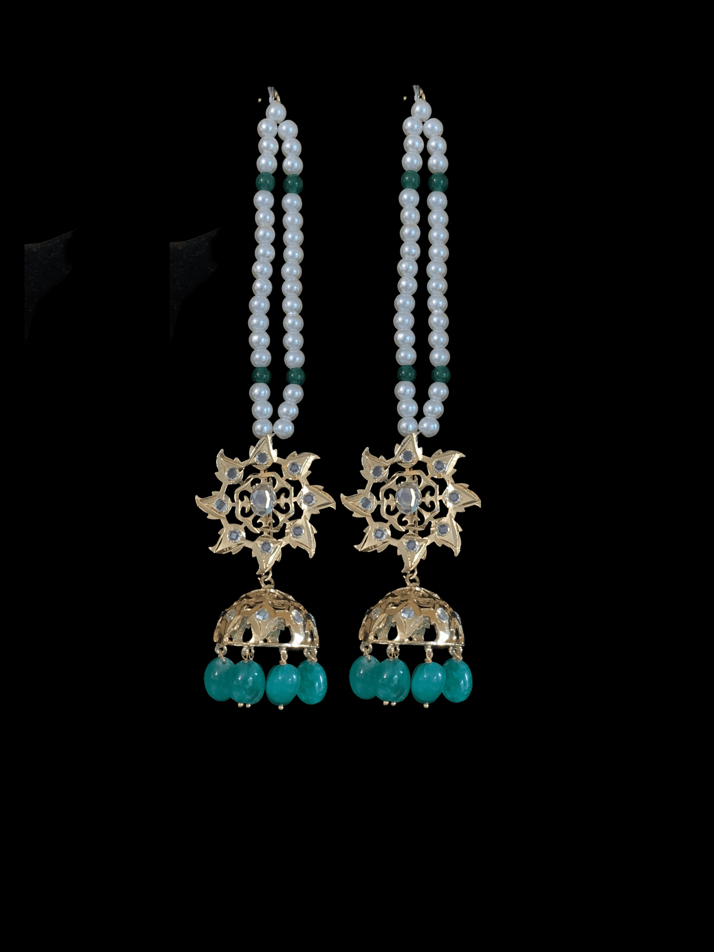 C108 Insia jadavi lacha in emerald beads (READY TO SHIP )