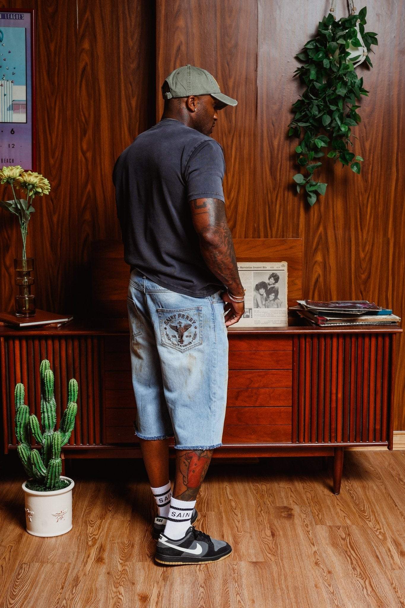 Laid Back Short - Denim