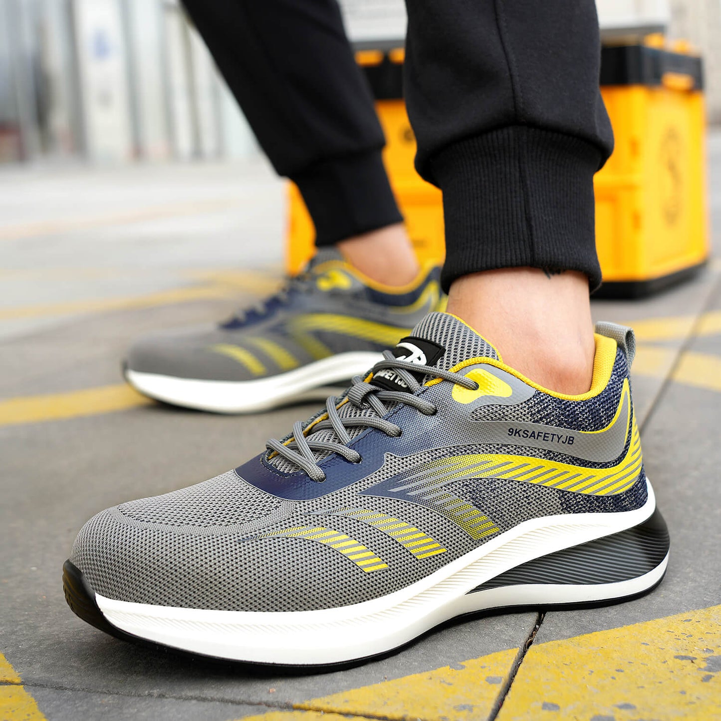 Maven Steel Toe Stylish Comfortable Work Sneakers