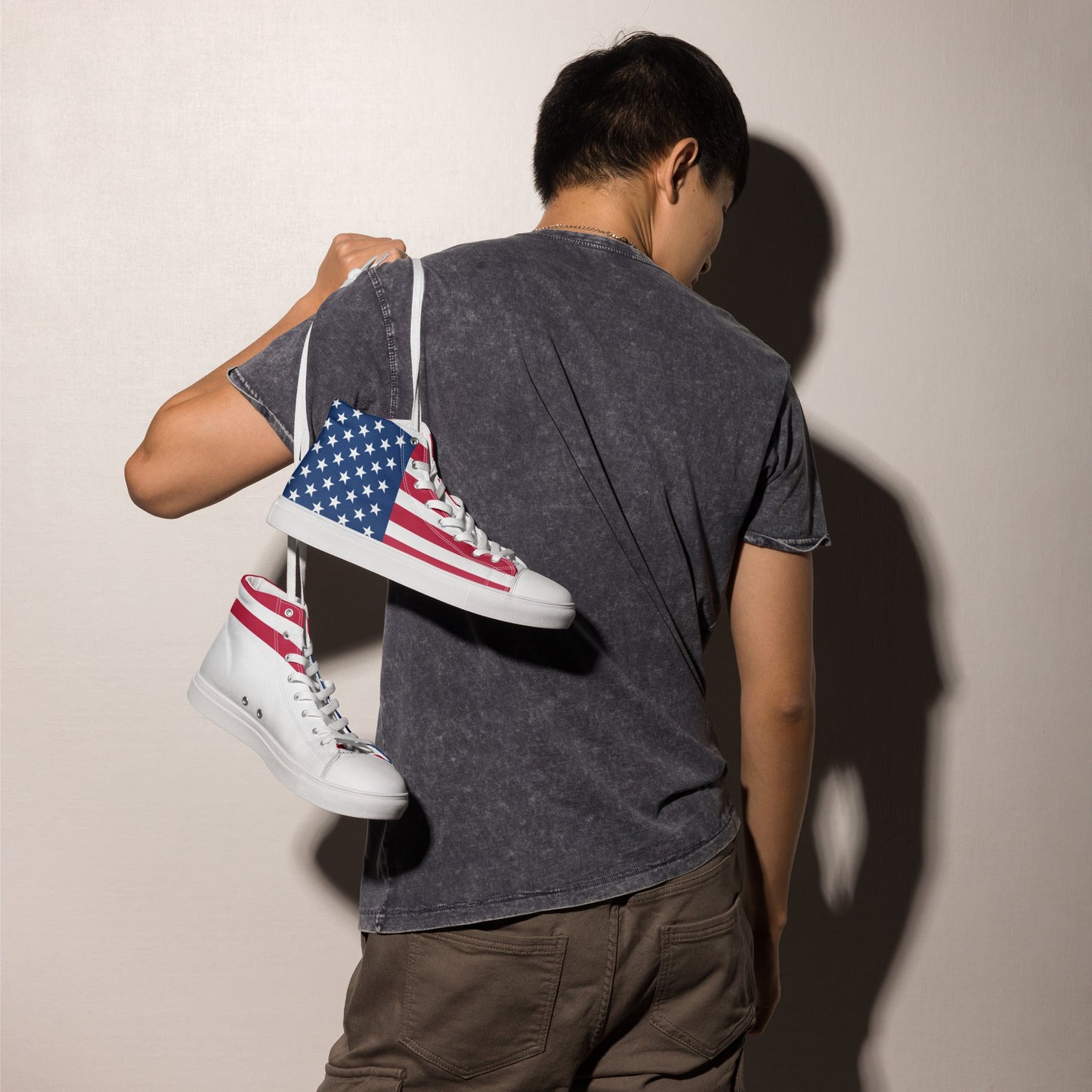 THEUS Men’s high top USA canvas shoes
