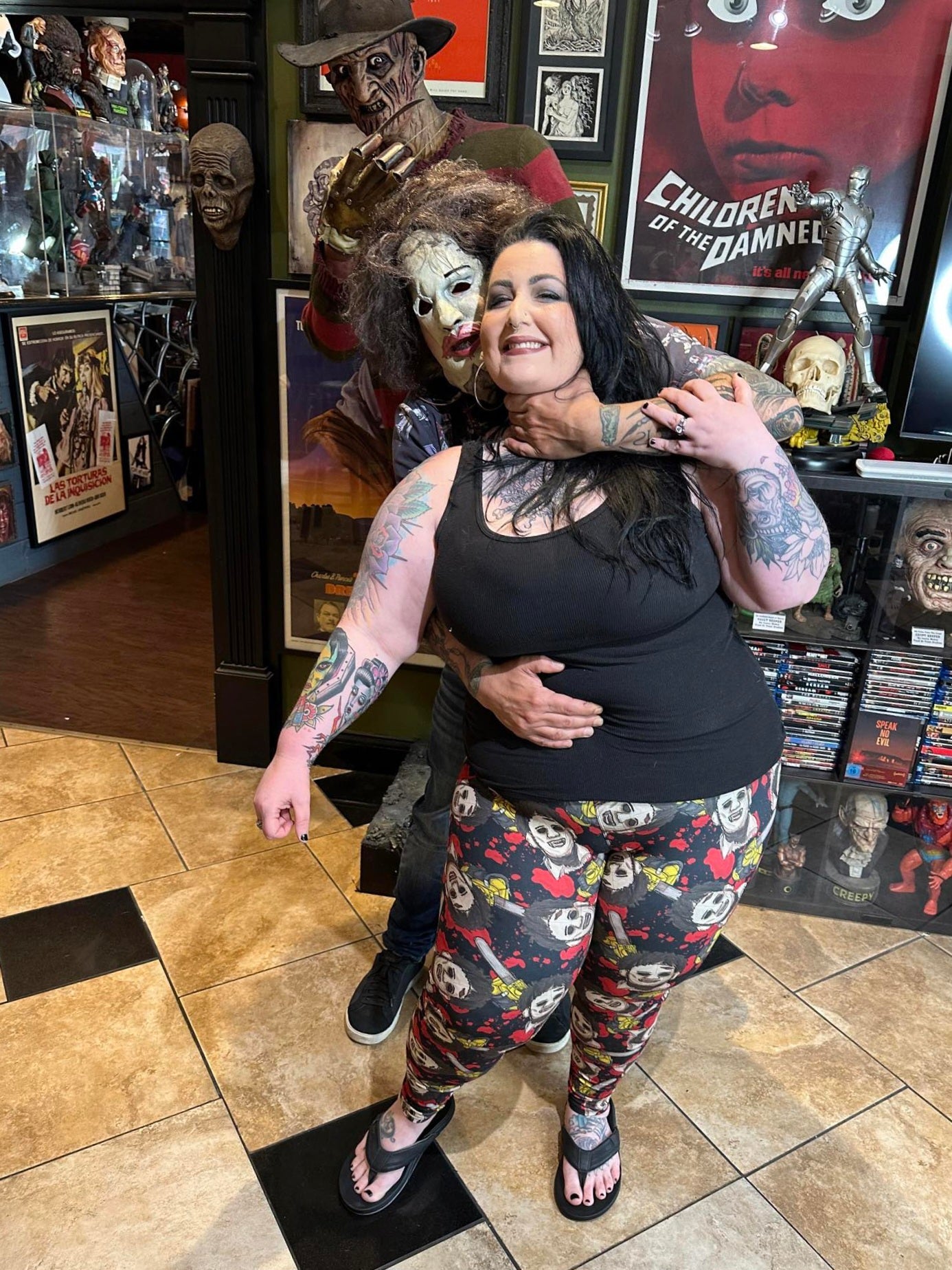 Bloody Leatherface (Semi-Exclusive) - High-quality Handcrafted Vibrant Leggings