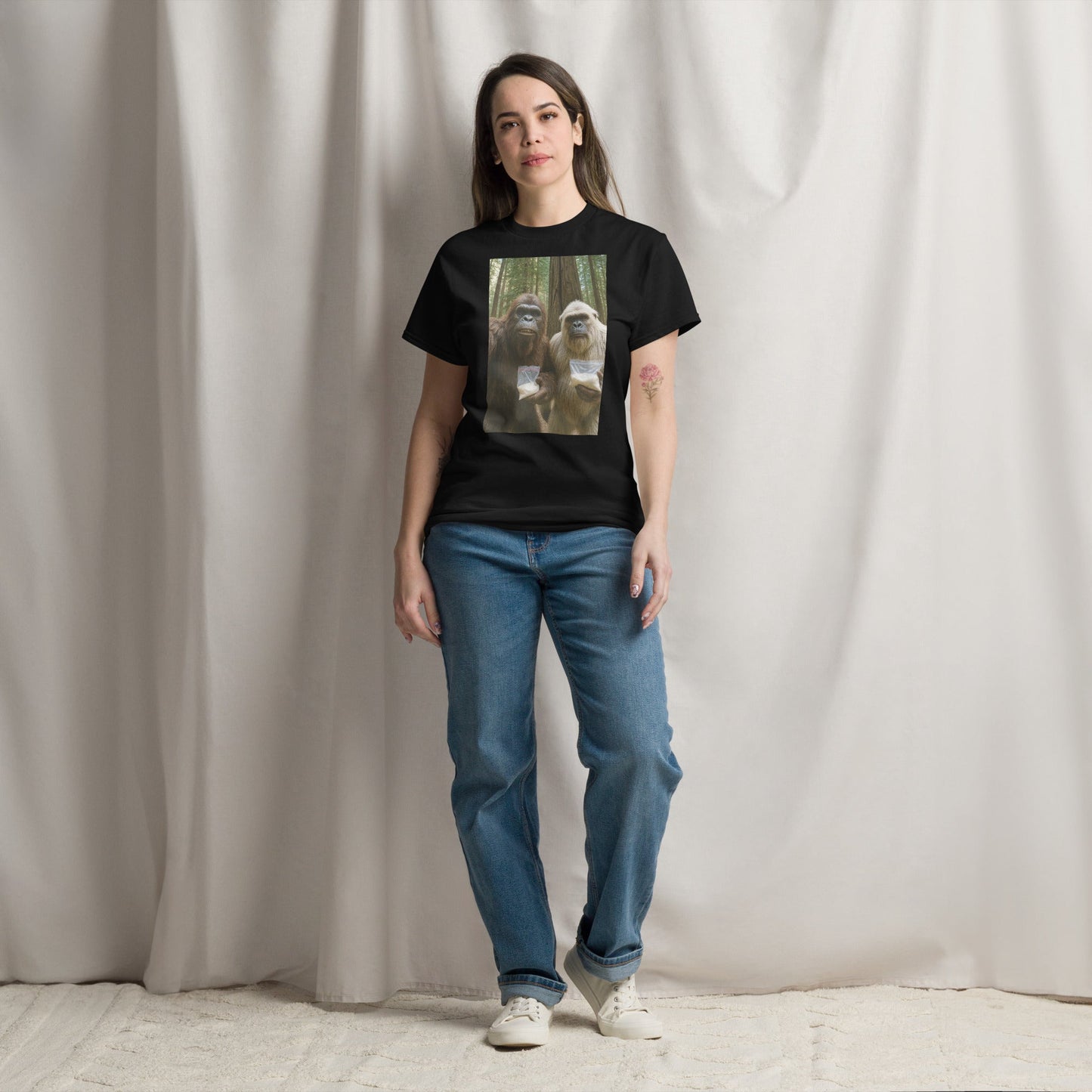 Bigfoot & Yeti Vlogs Unisex Classic tee