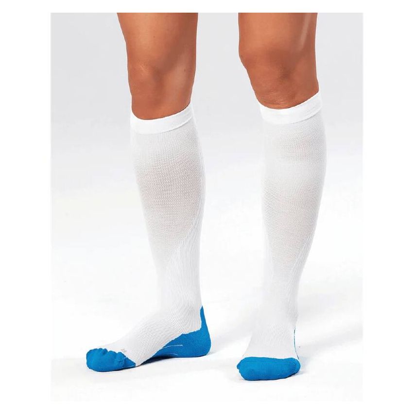 2XU Men's Compression Performance Run Sock - MA2442e (White/Vibrant Blue) Medium