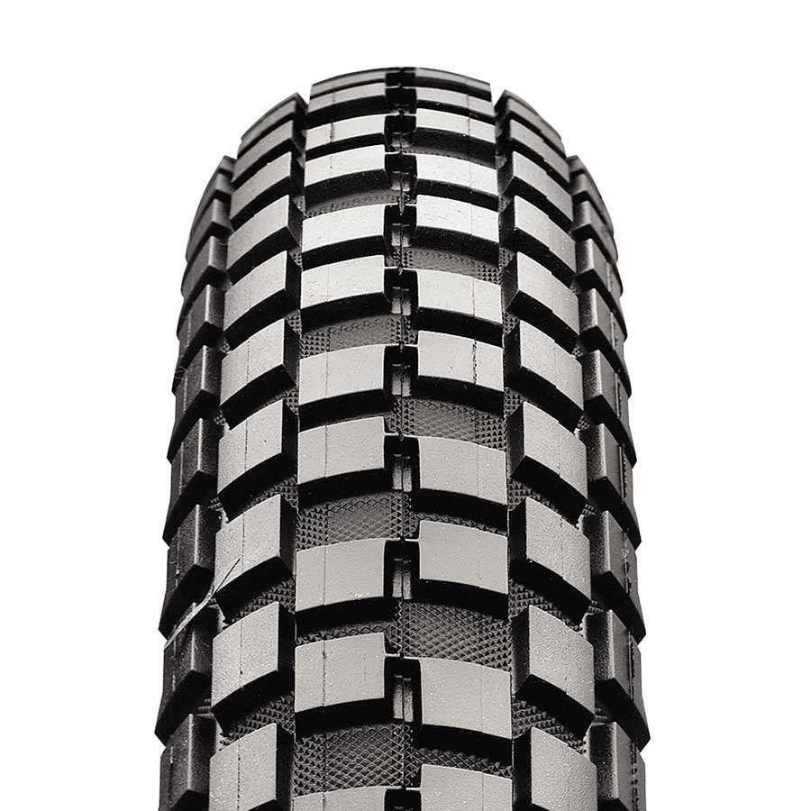 Maxxis Holy Roller tire