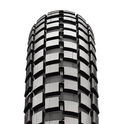 Maxxis Holy Roller tire
