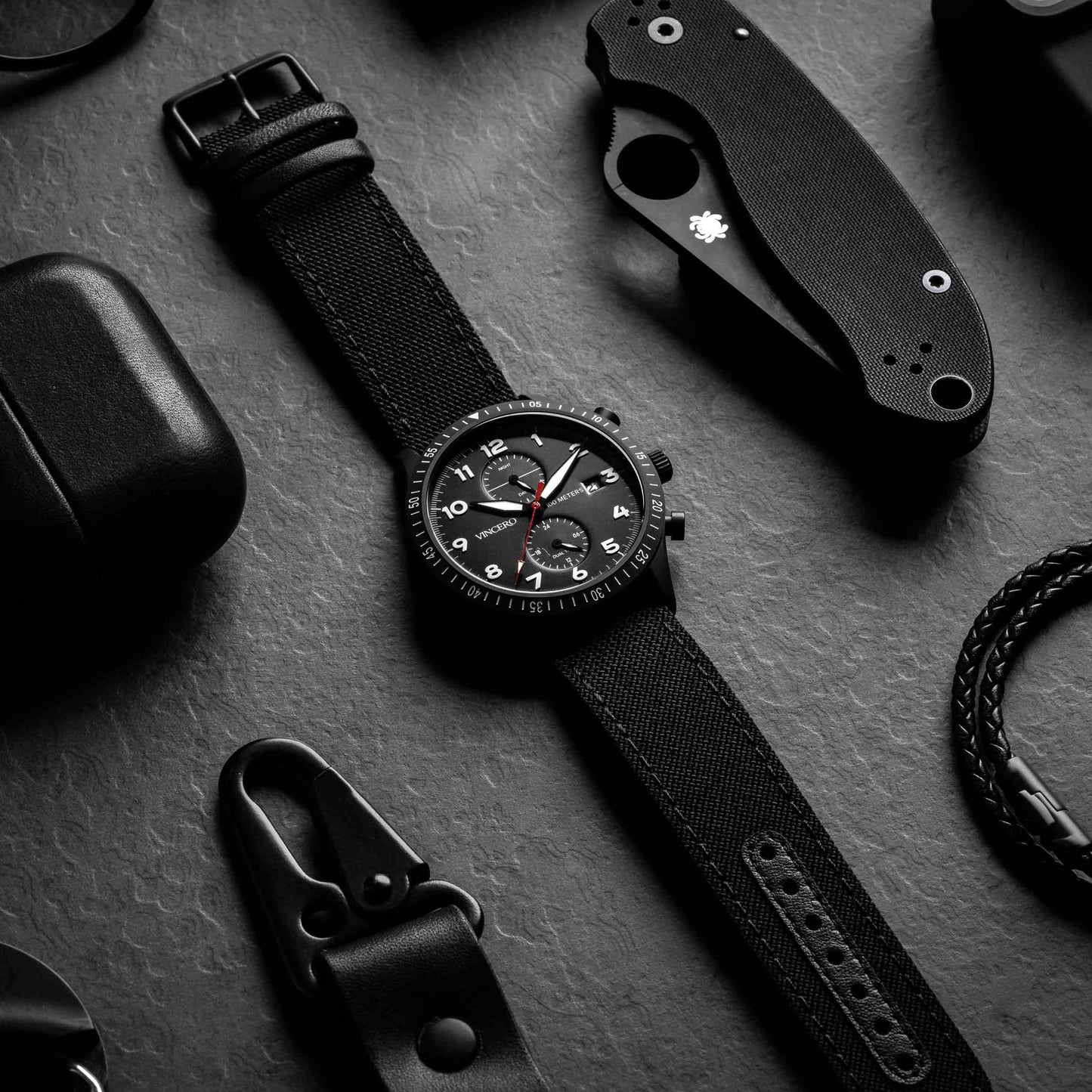 The Altitude - Matte Black/Red