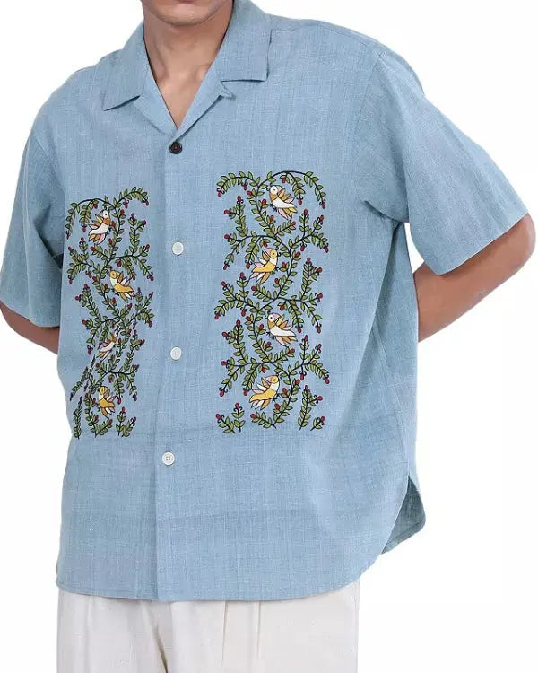 Access Hollywood Scott Evans Blue Floral Shirt