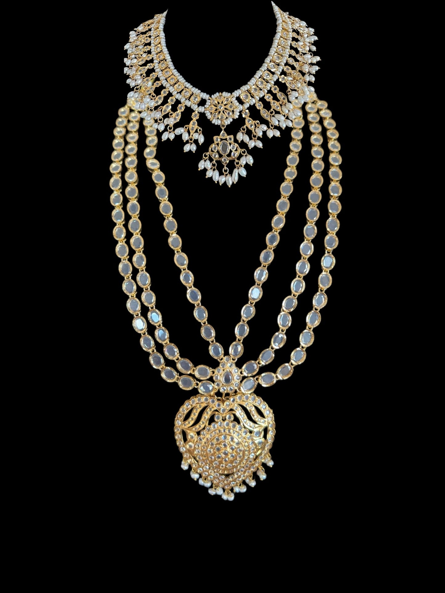 BR493 Nazia bridal set with fresh water pearls ( SHIPS IN 3 WEEKS )