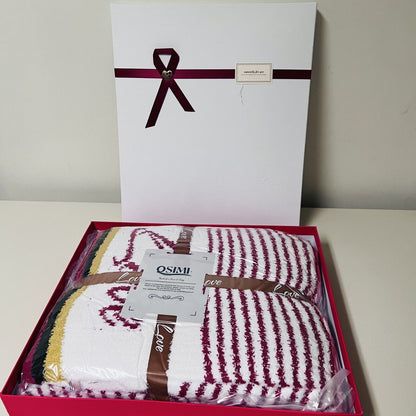 Qsimi Ultra Soft Throw Luxury Cozy Knit Blanket Sealed Gift Box 60" X 80" New