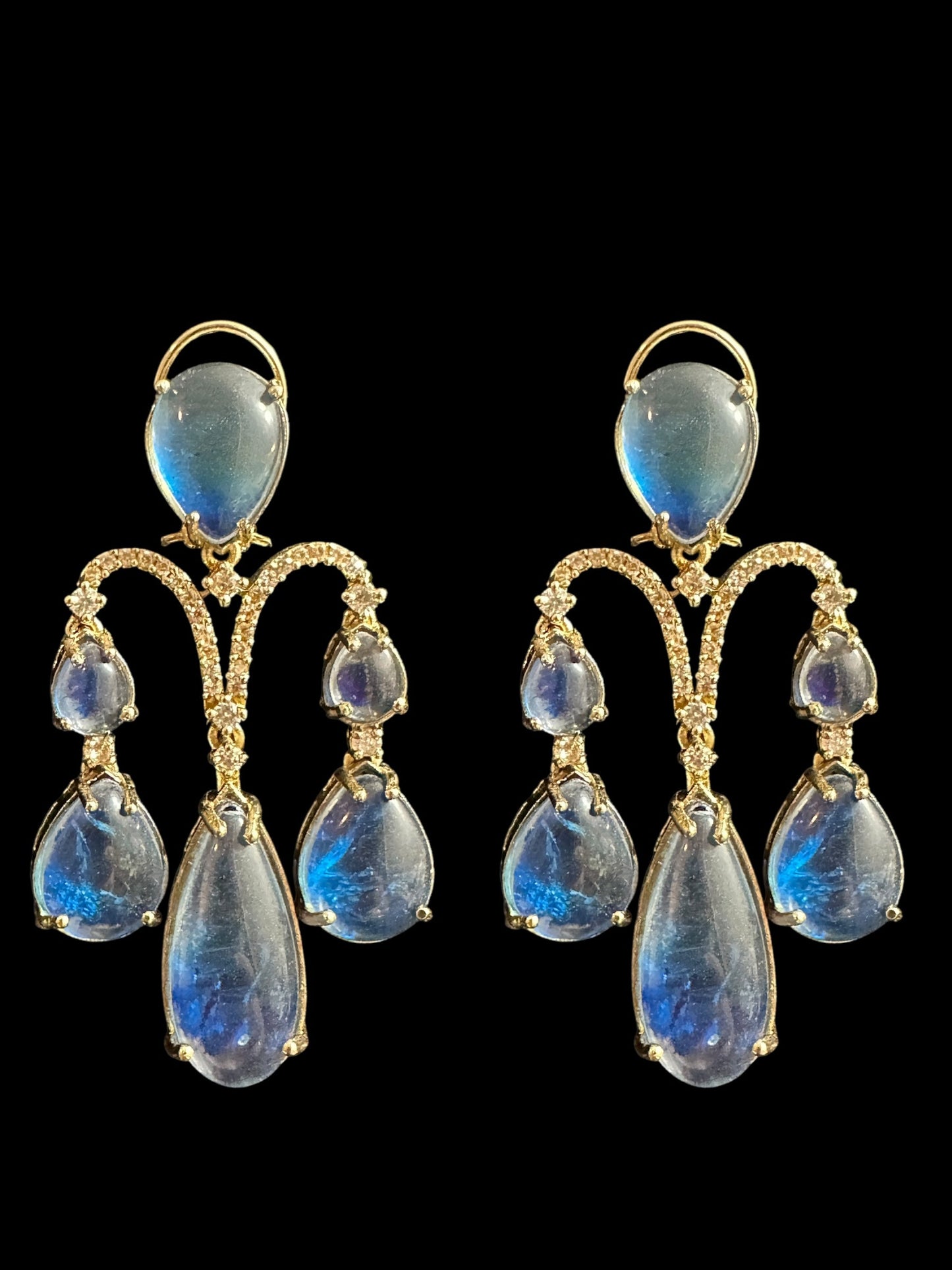 DER712 Cz earrings