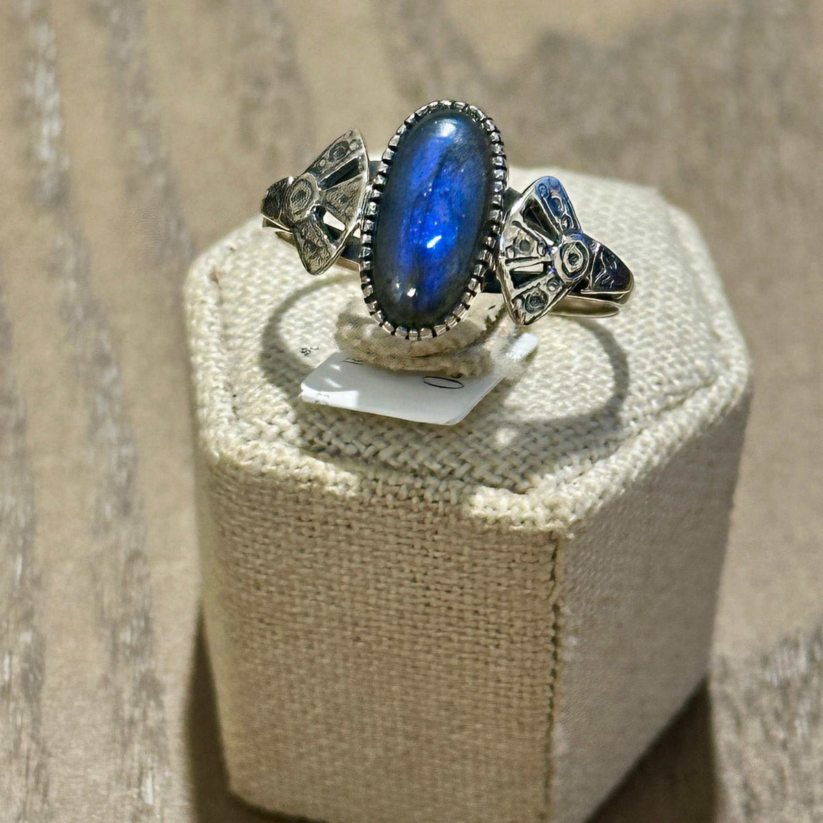 Labradorite Oval Filigree Fan Ring – Sterling Silver – Size 14