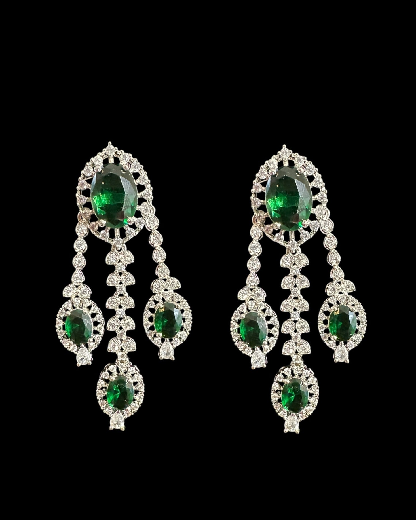 DER748  cz earrings  - Green / Emerald  , silver plated  ( READY TO SHIP )