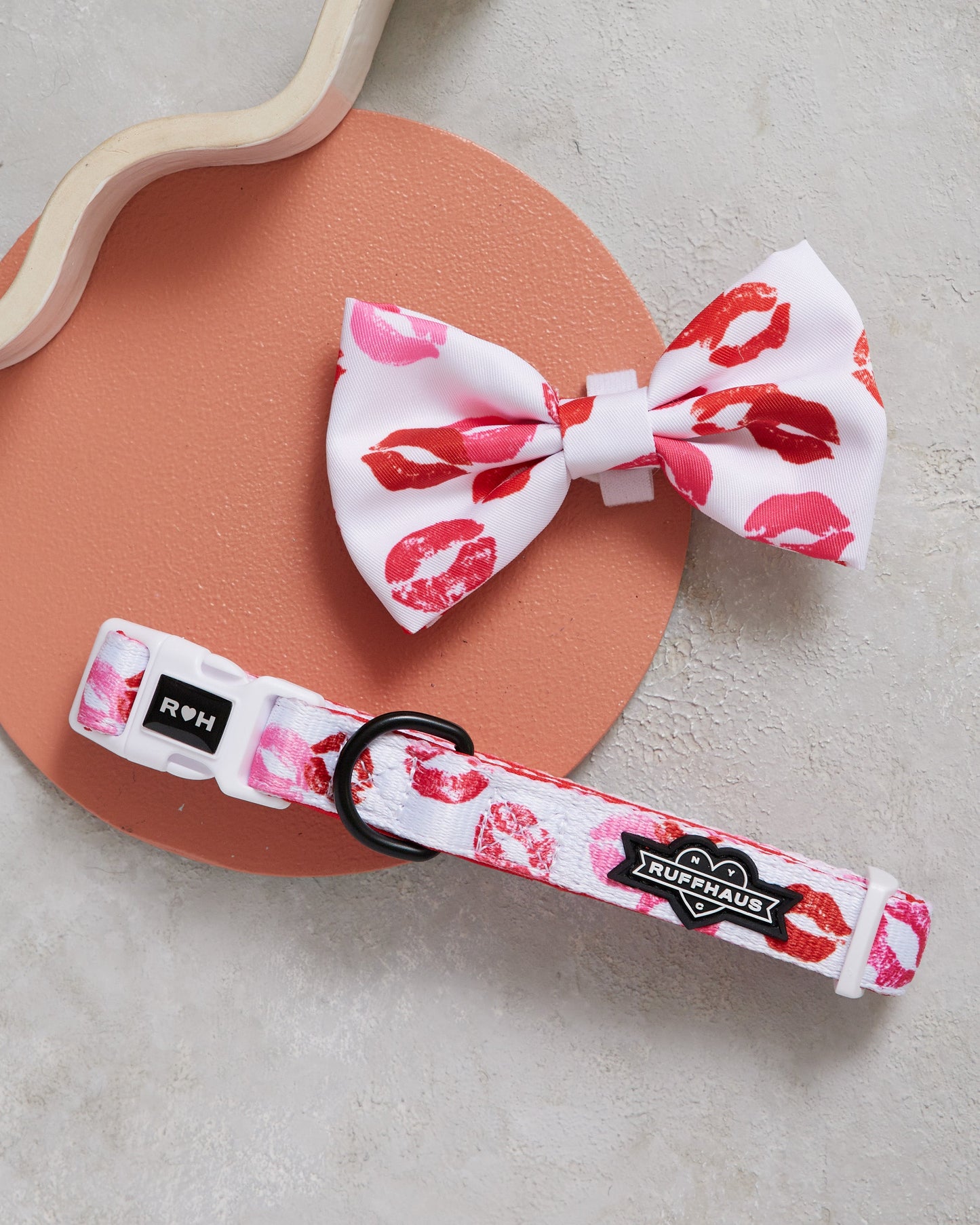 Smooch My Pooch Dog Collar & Bowtie